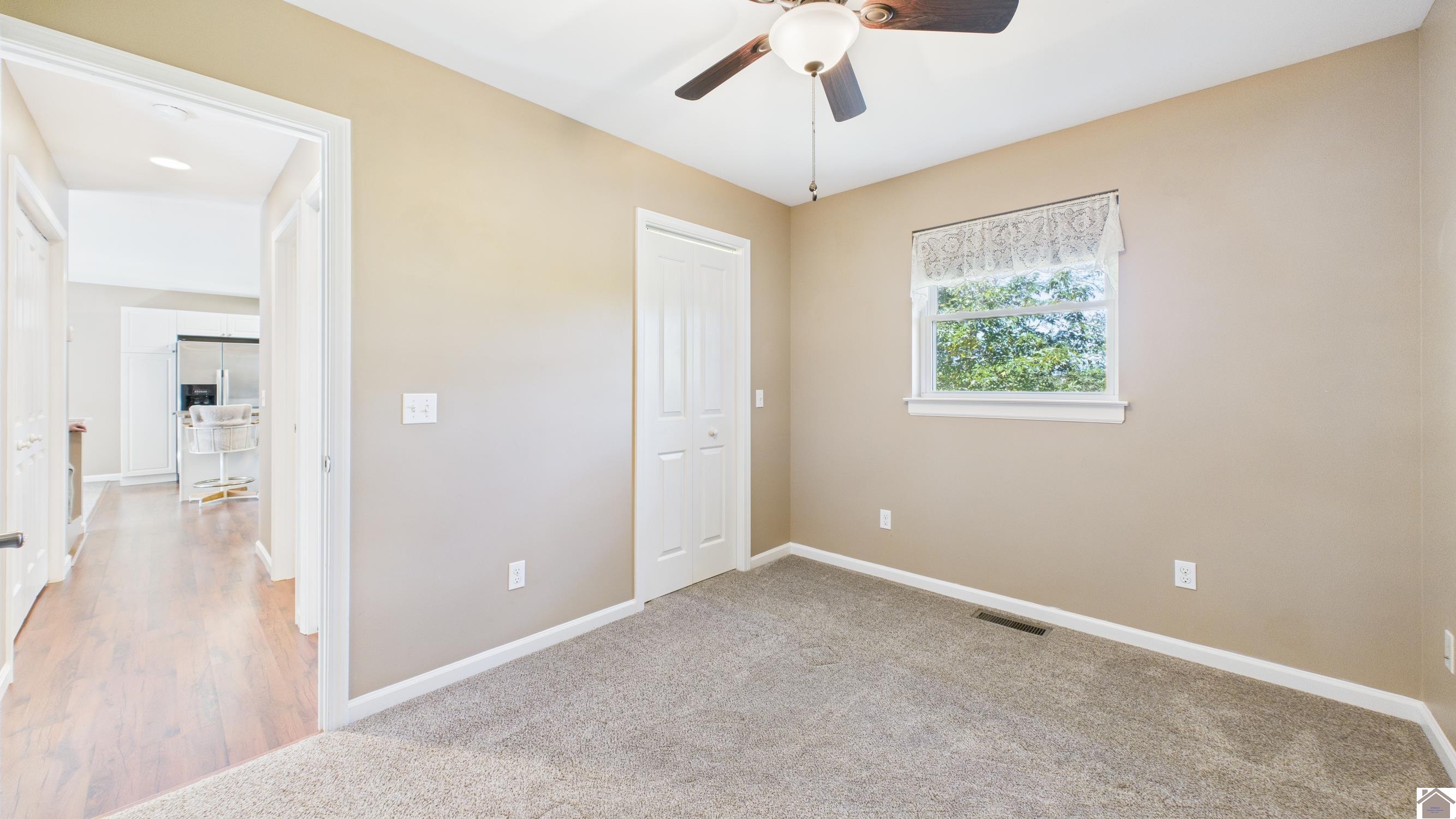 138 DEEPWOOD DRIVE Unit: WESTERN SHORES 111 ~ KENTUCKY LAKE