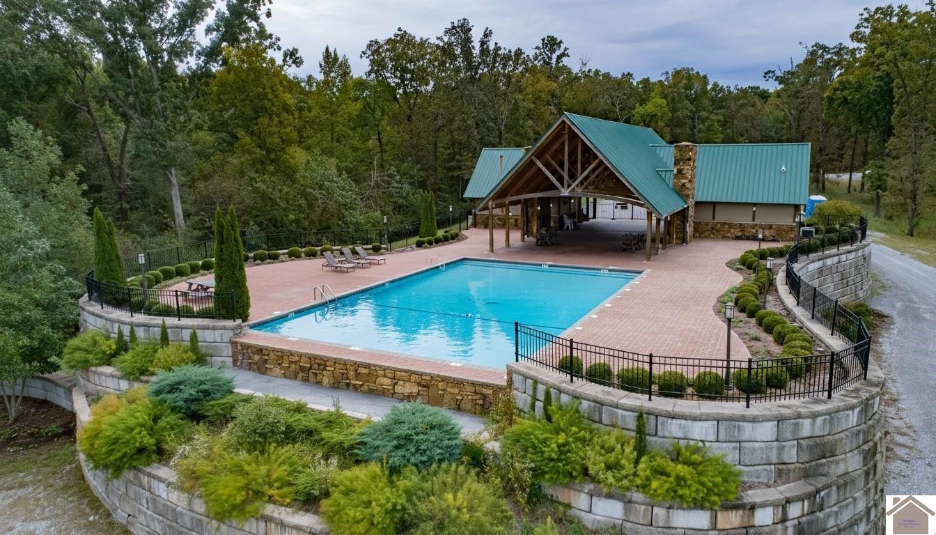 138 DEEPWOOD DRIVE Unit: WESTERN SHORES 111 ~ KENTUCKY LAKE