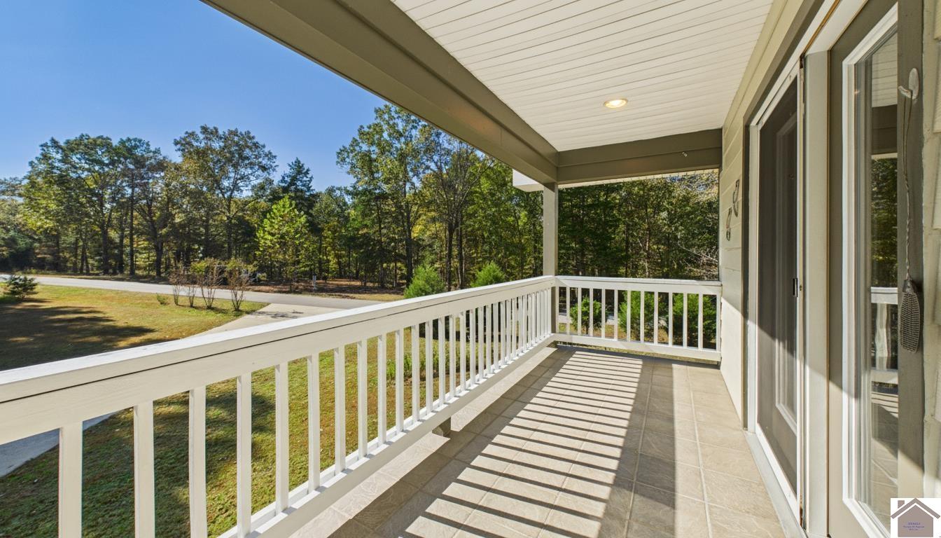 138 DEEPWOOD DRIVE Unit: WESTERN SHORES 111 ~ KENTUCKY LAKE