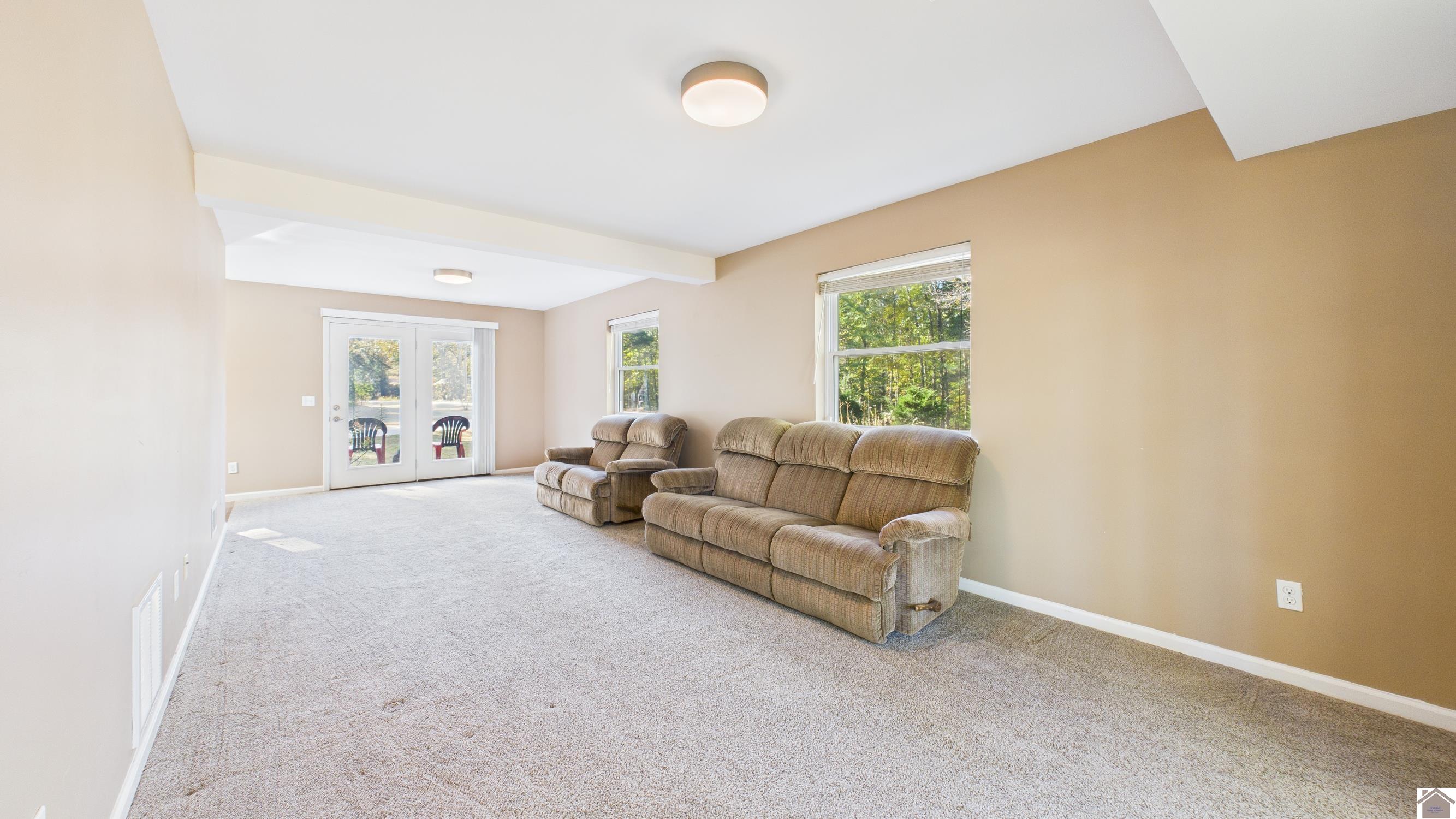 138 DEEPWOOD DRIVE Unit: WESTERN SHORES 111 ~ KENTUCKY LAKE