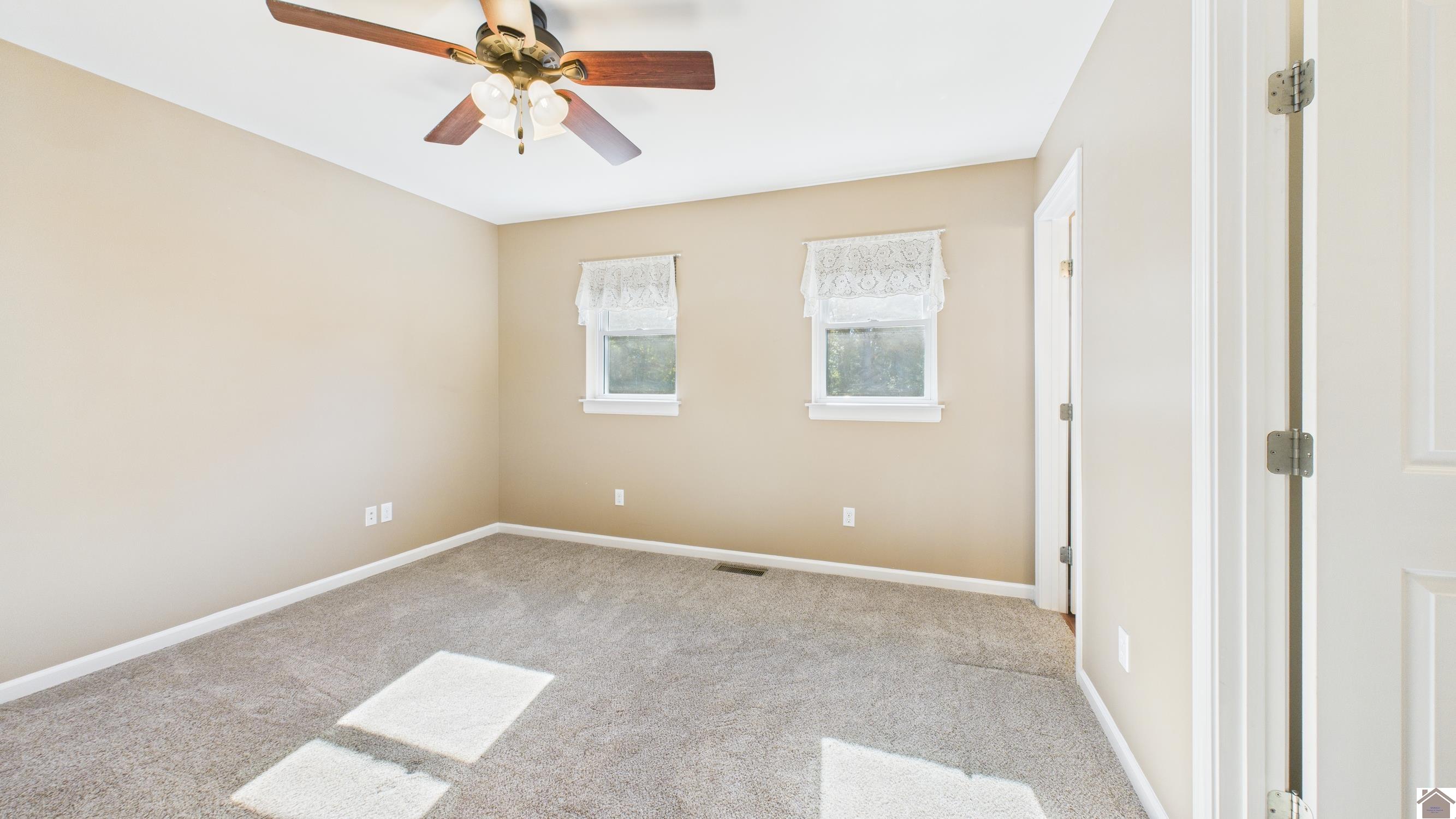 138 DEEPWOOD DRIVE Unit: WESTERN SHORES 111 ~ KENTUCKY LAKE