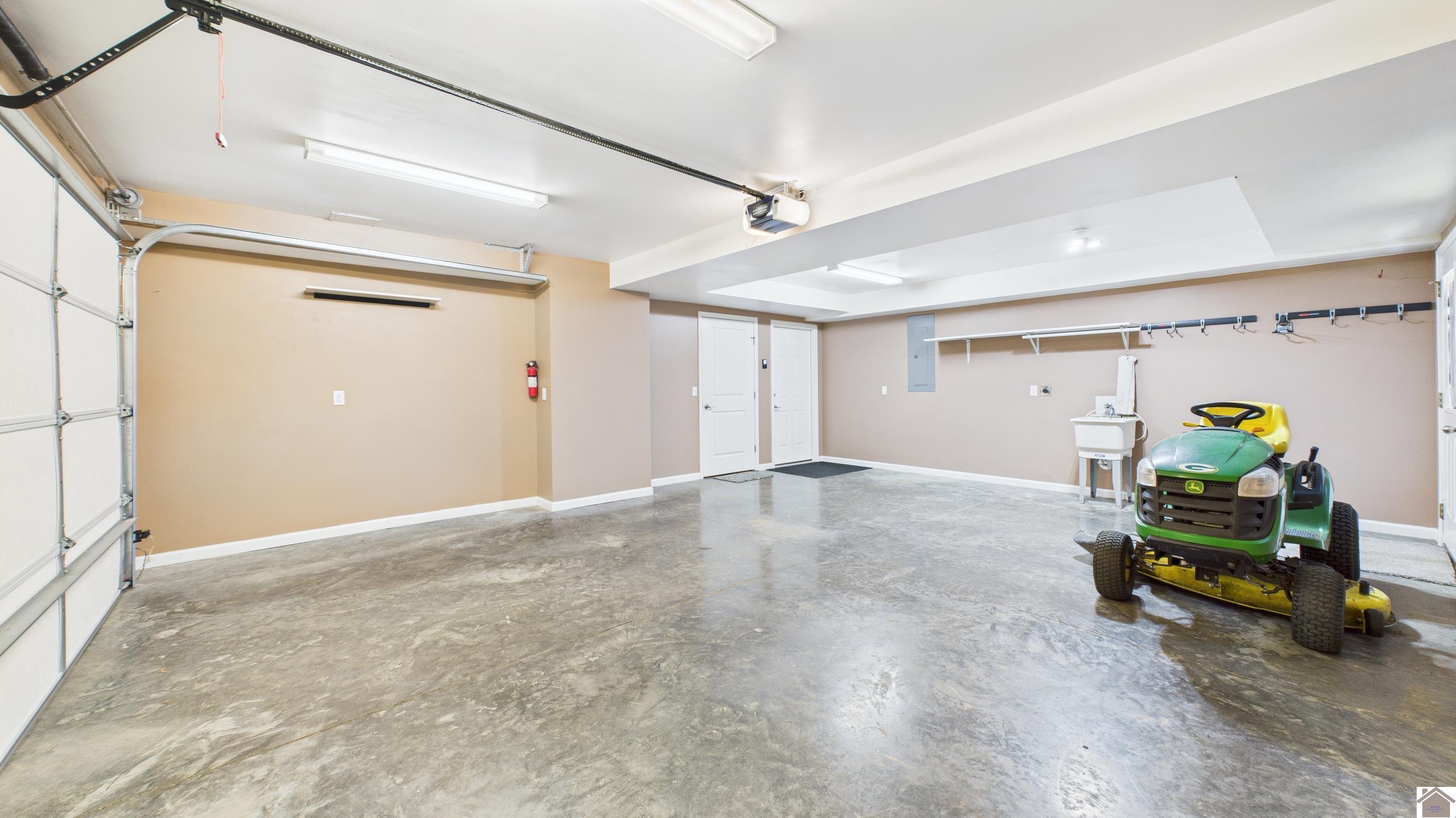 138 DEEPWOOD DRIVE Unit: WESTERN SHORES 111 ~ KENTUCKY LAKE