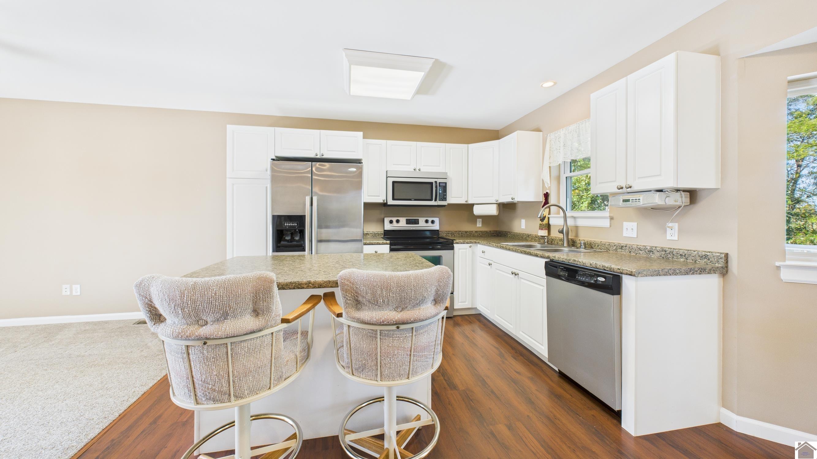 138 DEEPWOOD DRIVE Unit: WESTERN SHORES 111 ~ KENTUCKY LAKE