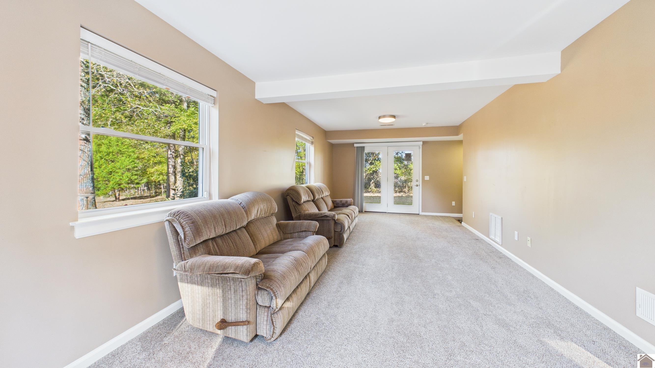 138 DEEPWOOD DRIVE Unit: WESTERN SHORES 111 ~ KENTUCKY LAKE