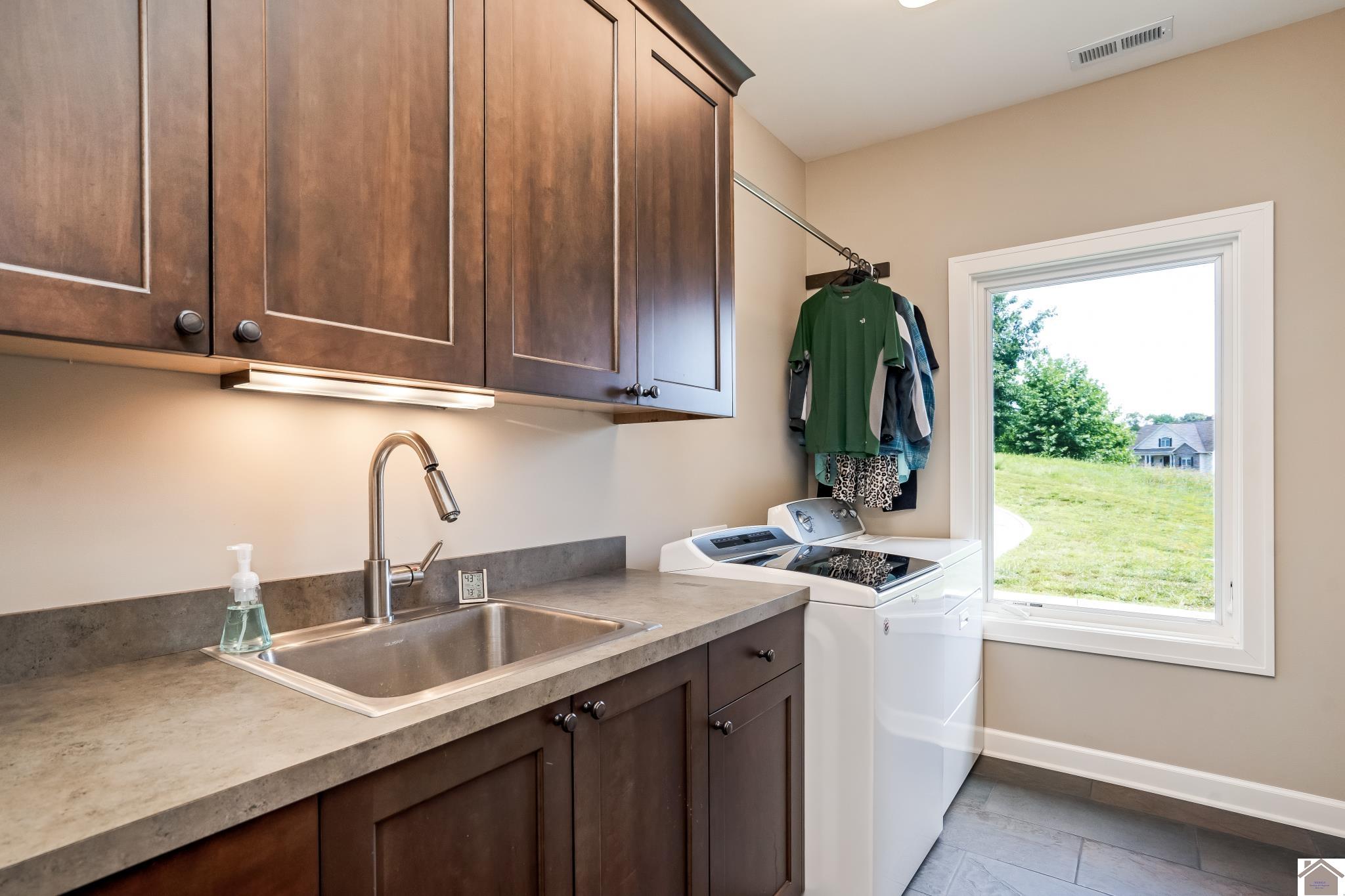 672 Trinity Lane Unit: Lake Barkley