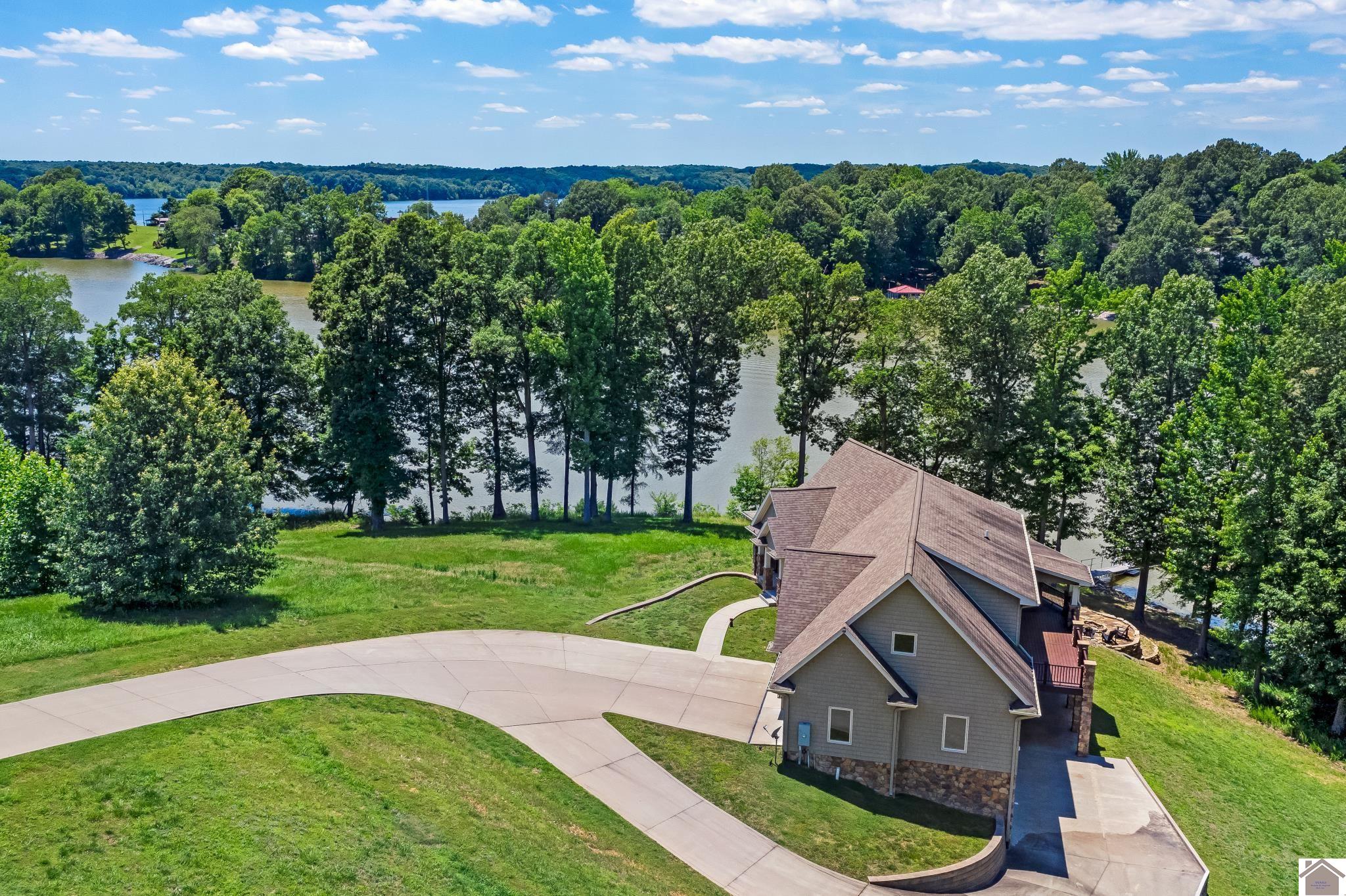 672 Trinity Lane Unit: Lake Barkley
