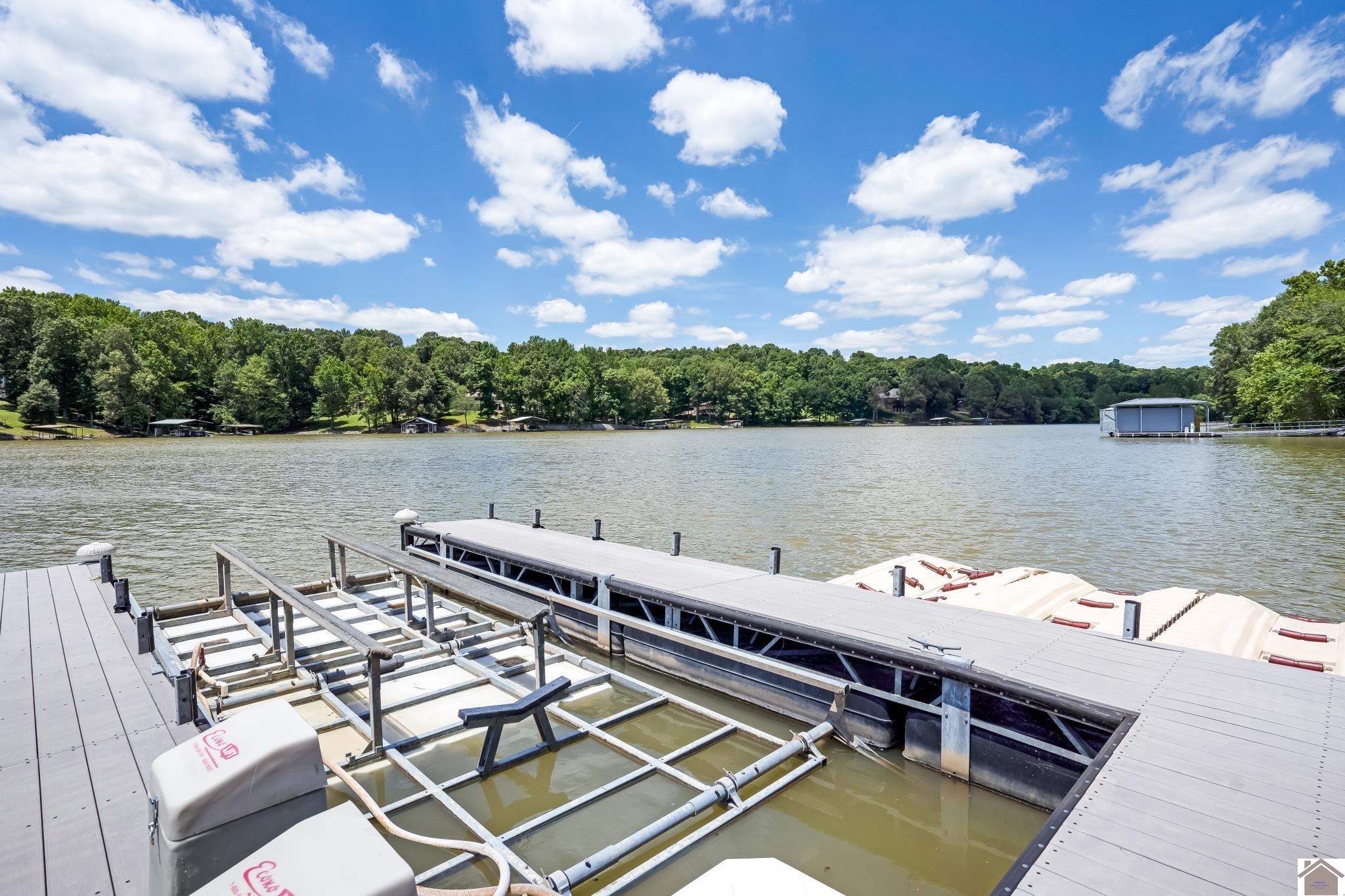 672 Trinity Lane Unit: Lake Barkley