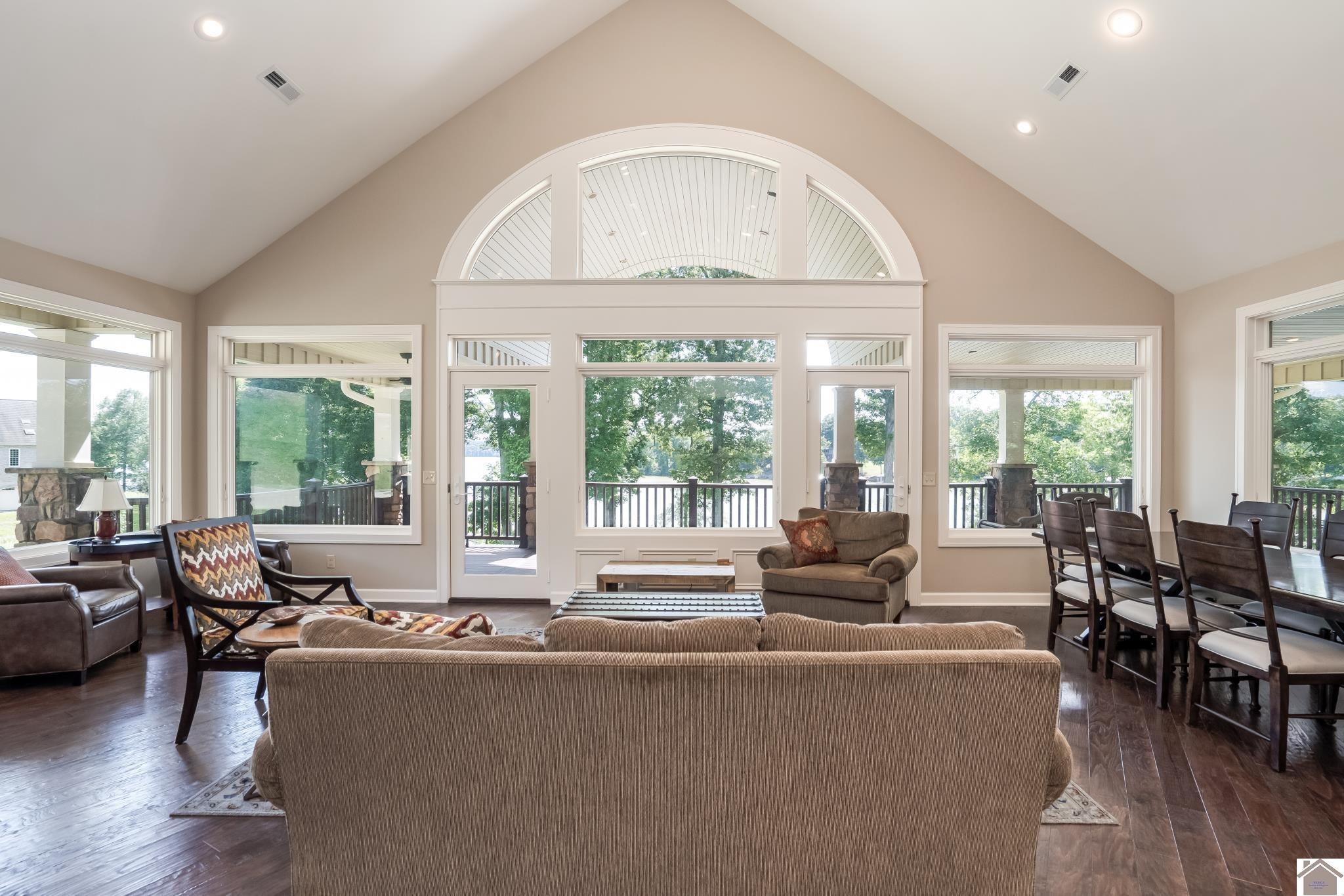 672 Trinity Lane Unit: Lake Barkley