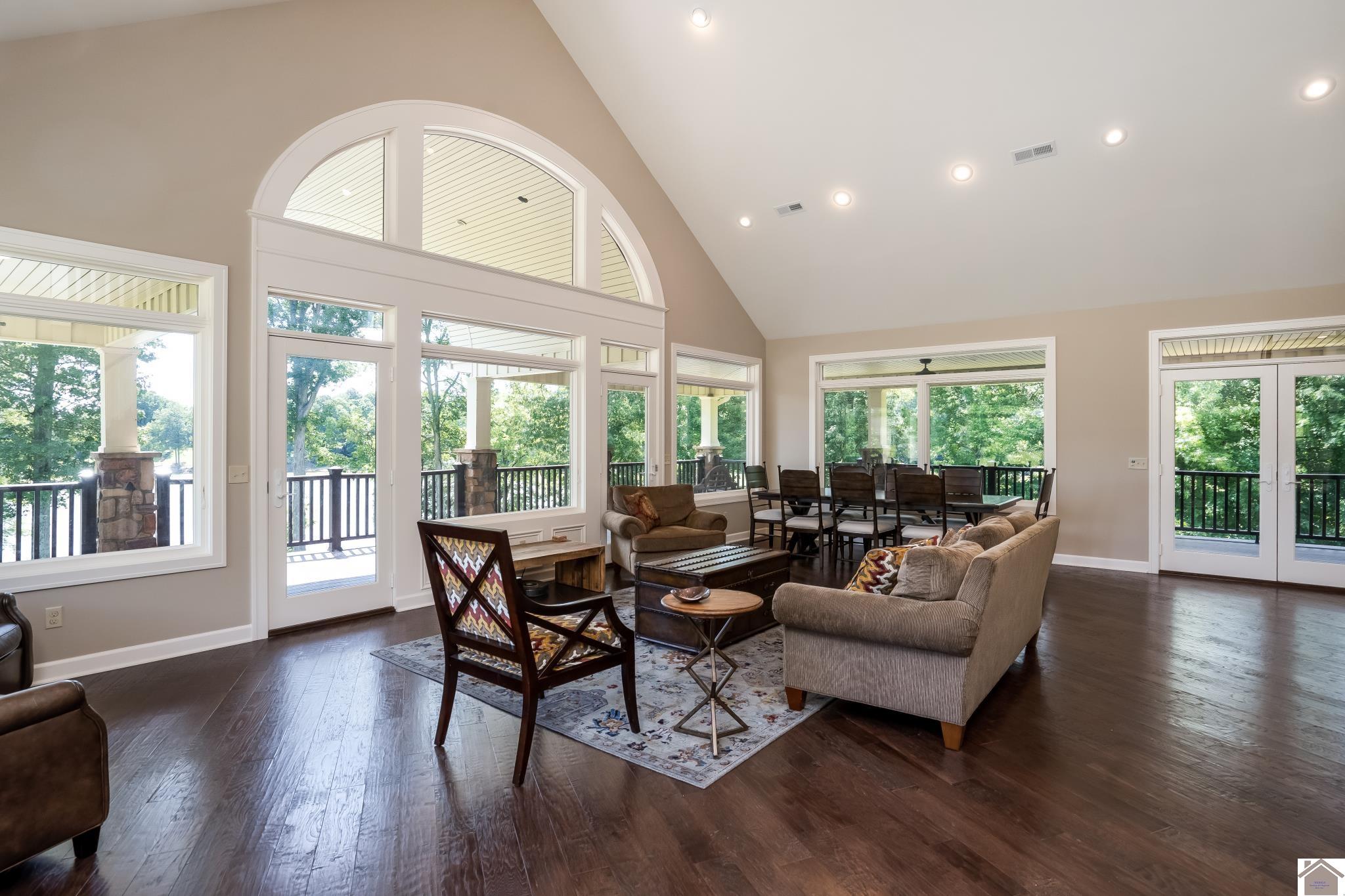 672 Trinity Lane Unit: Lake Barkley