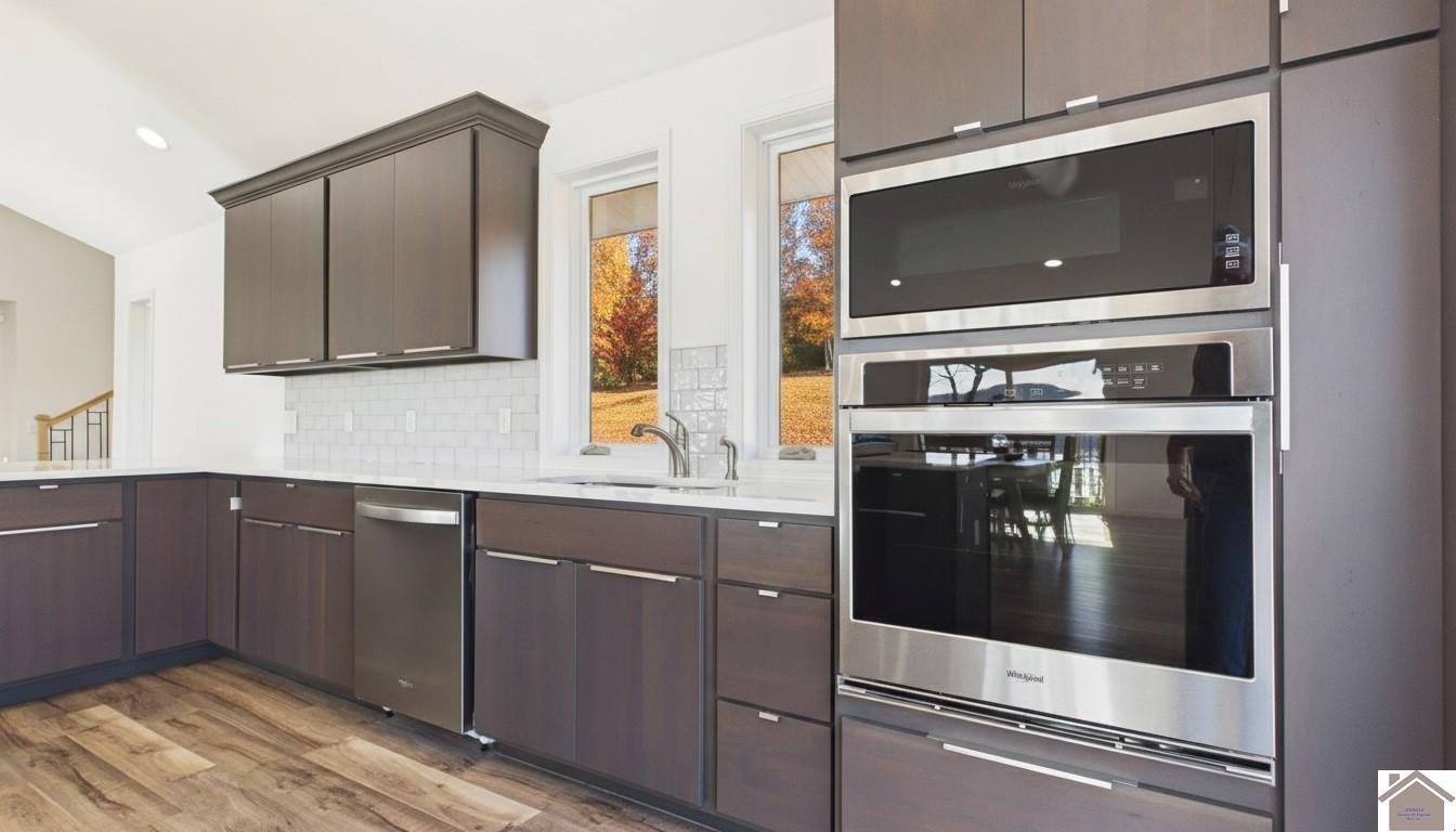 346 Deer Run Dr. Unit: Lake Barkely