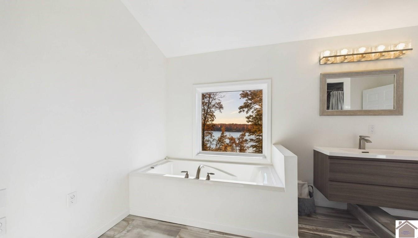 346 Deer Run Dr. Unit: Lake Barkely