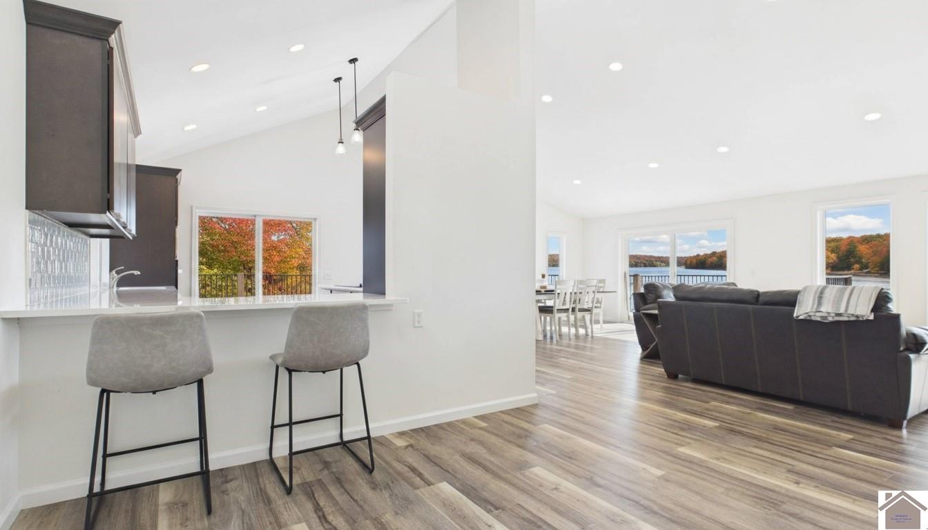 346 Deer Run Dr. Unit: Lake Barkely