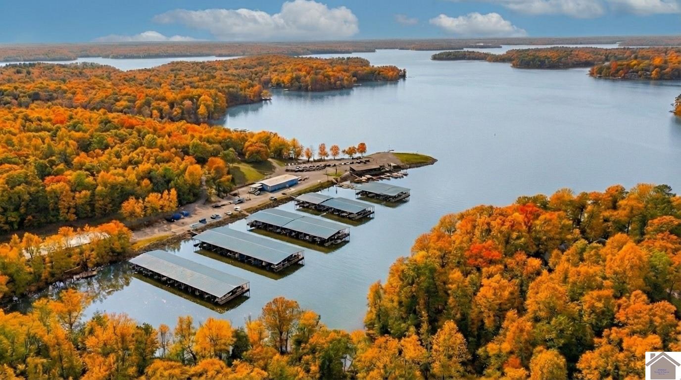 346 Deer Run Dr. Unit: Lake Barkely