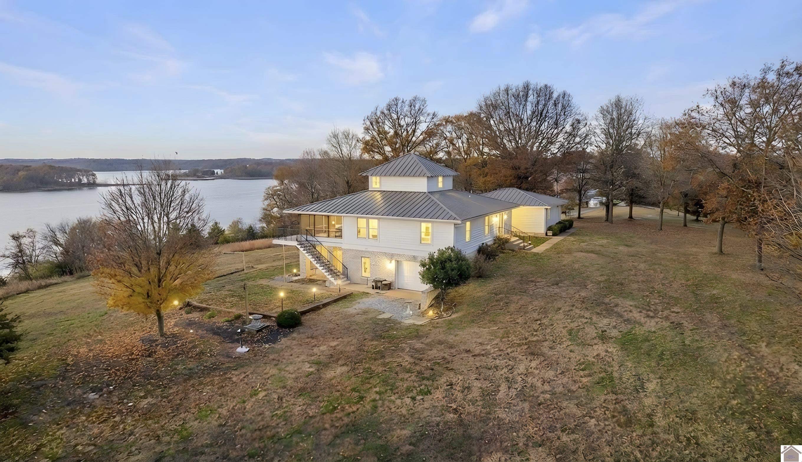 55 Eagles Landing Unit: Lake Barkley