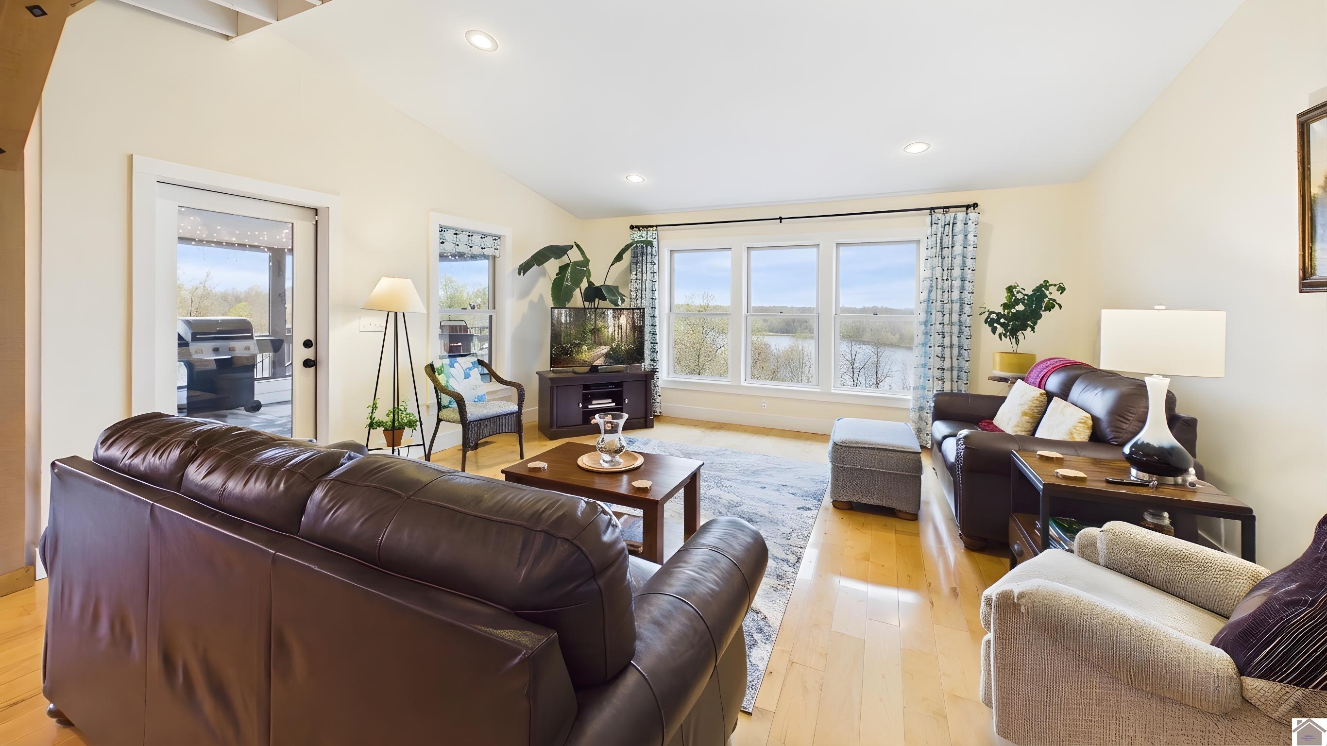 55 Eagles Landing Unit: Lake Barkley