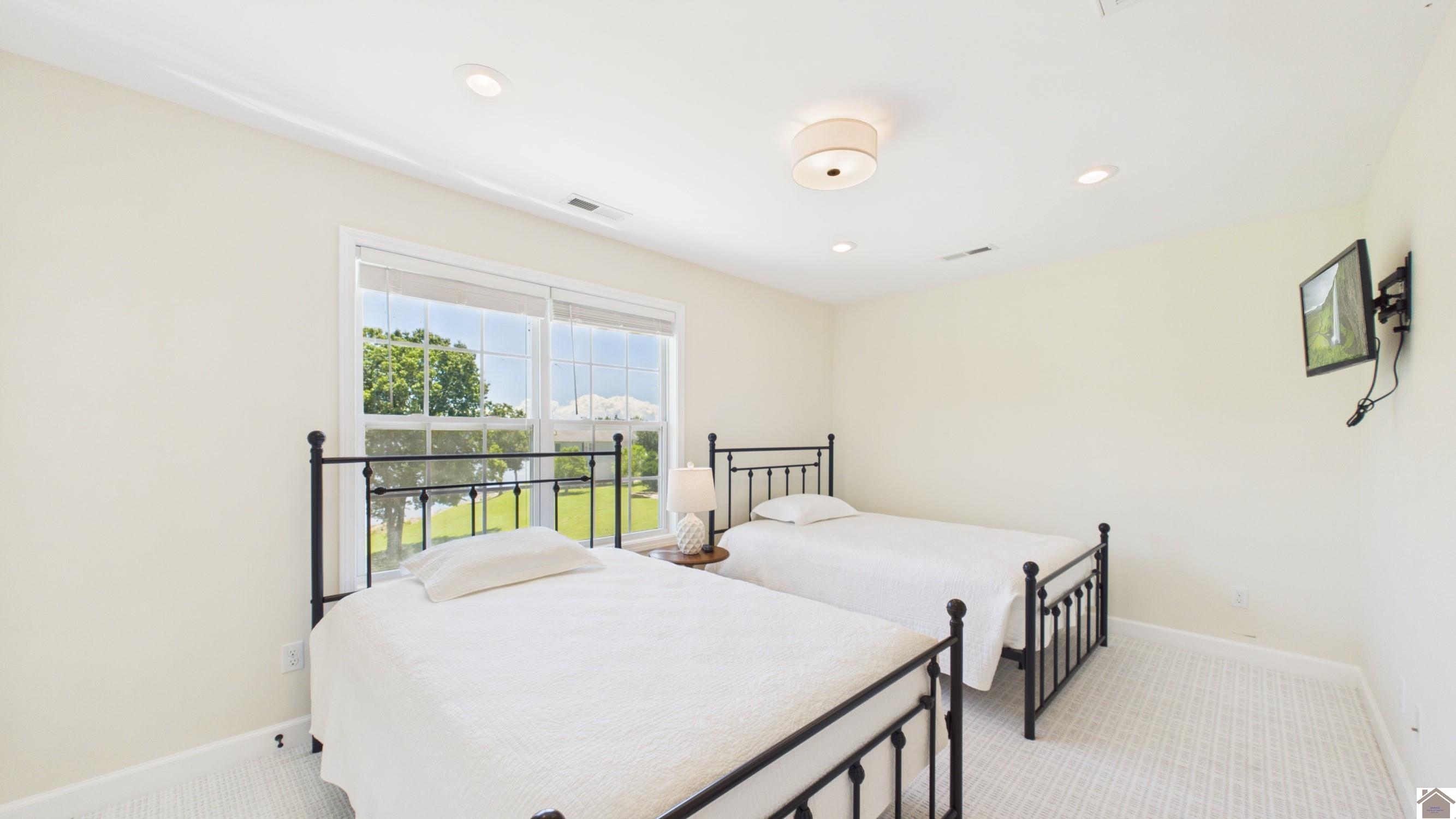 403 Moon Bay