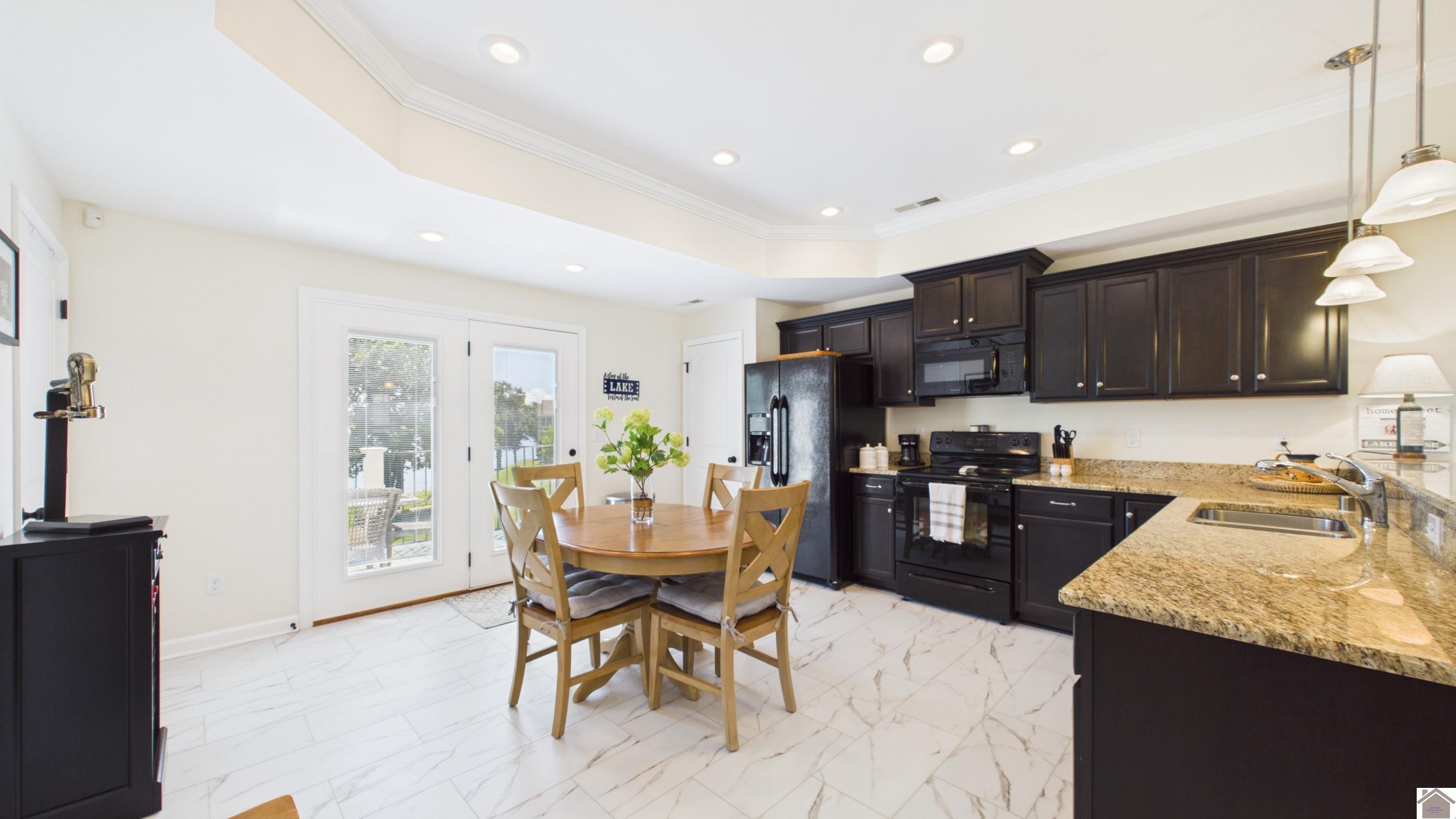 403 Moon Bay