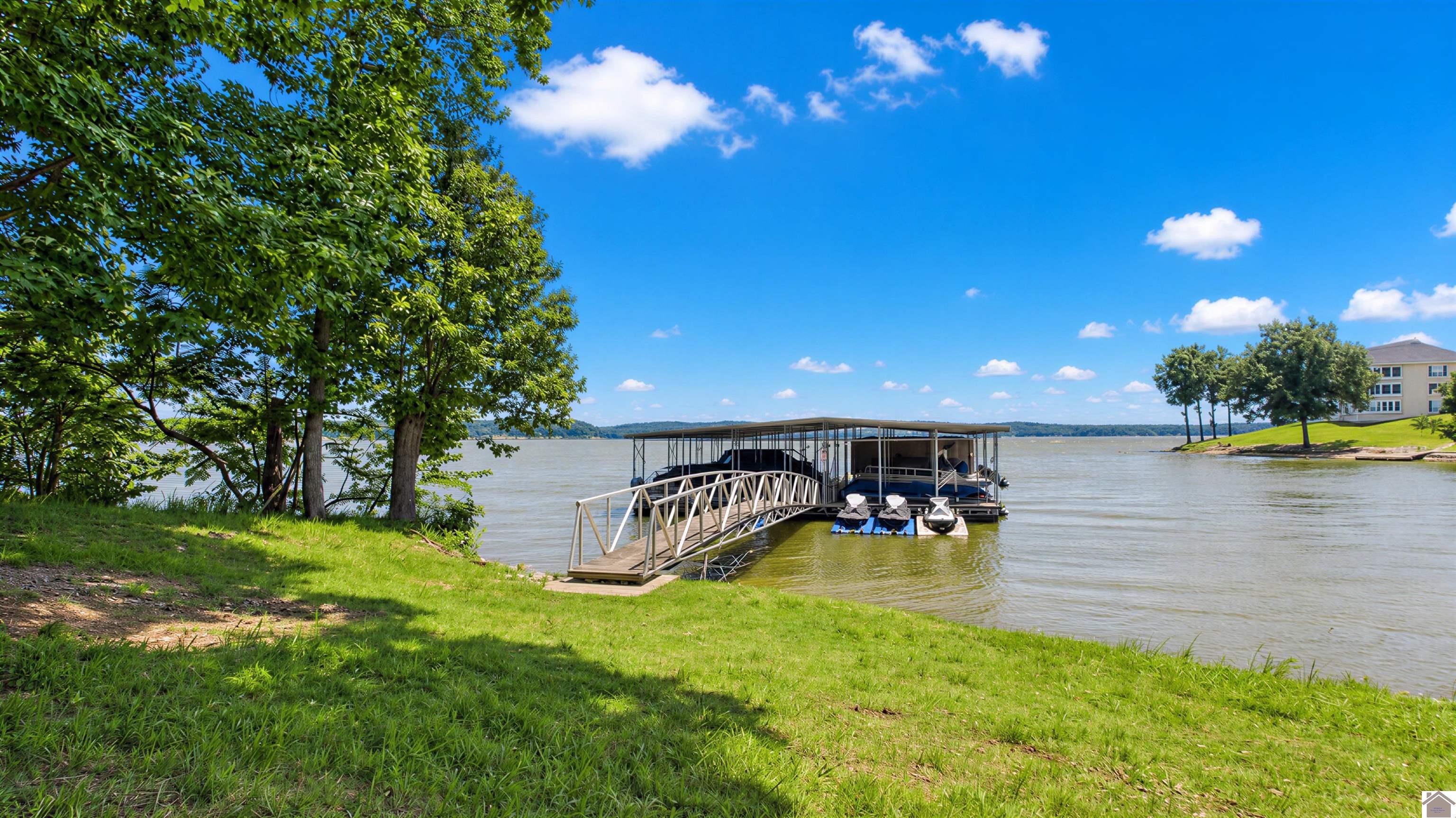 403 Moon Bay