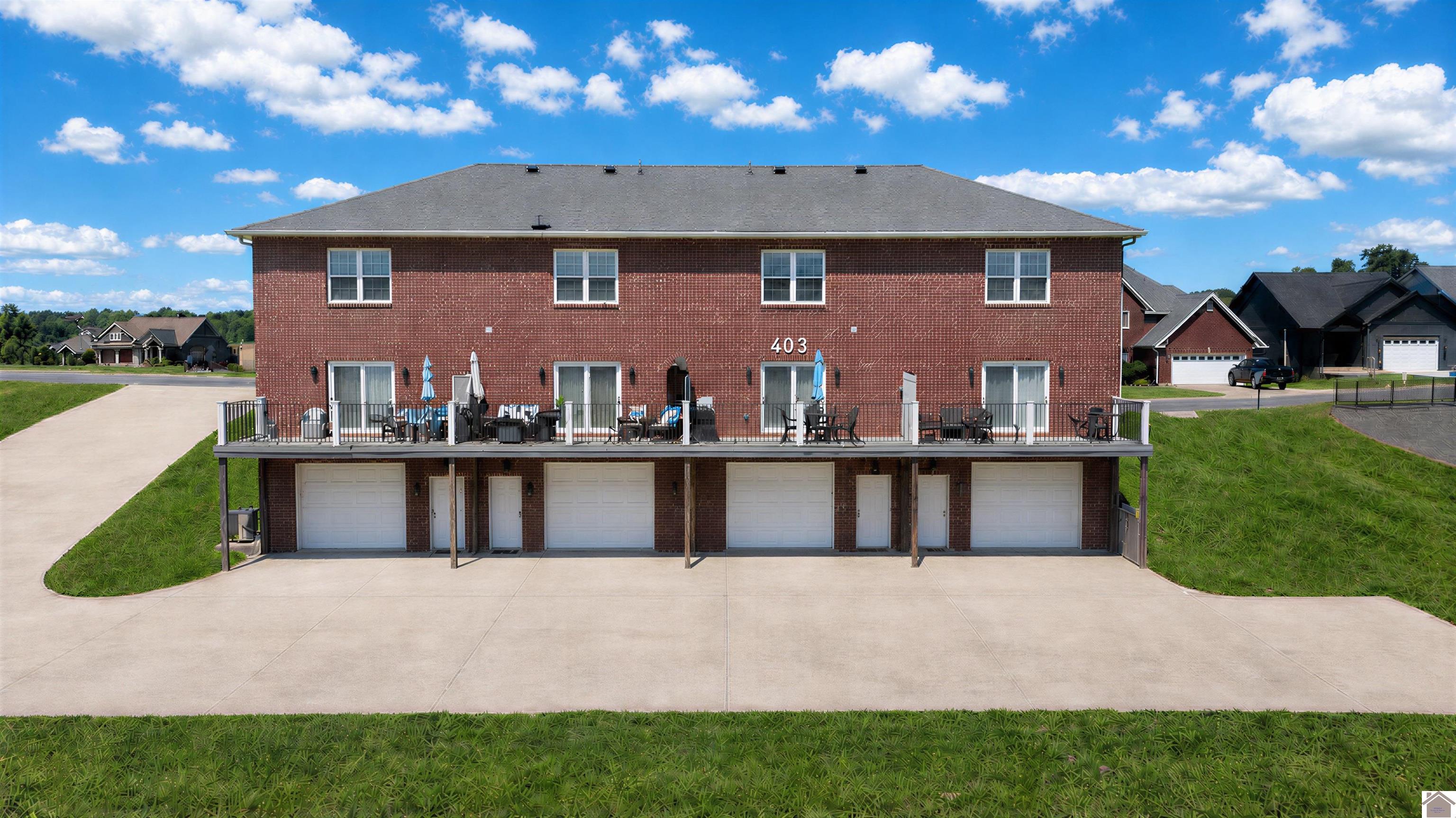 403 Moon Bay