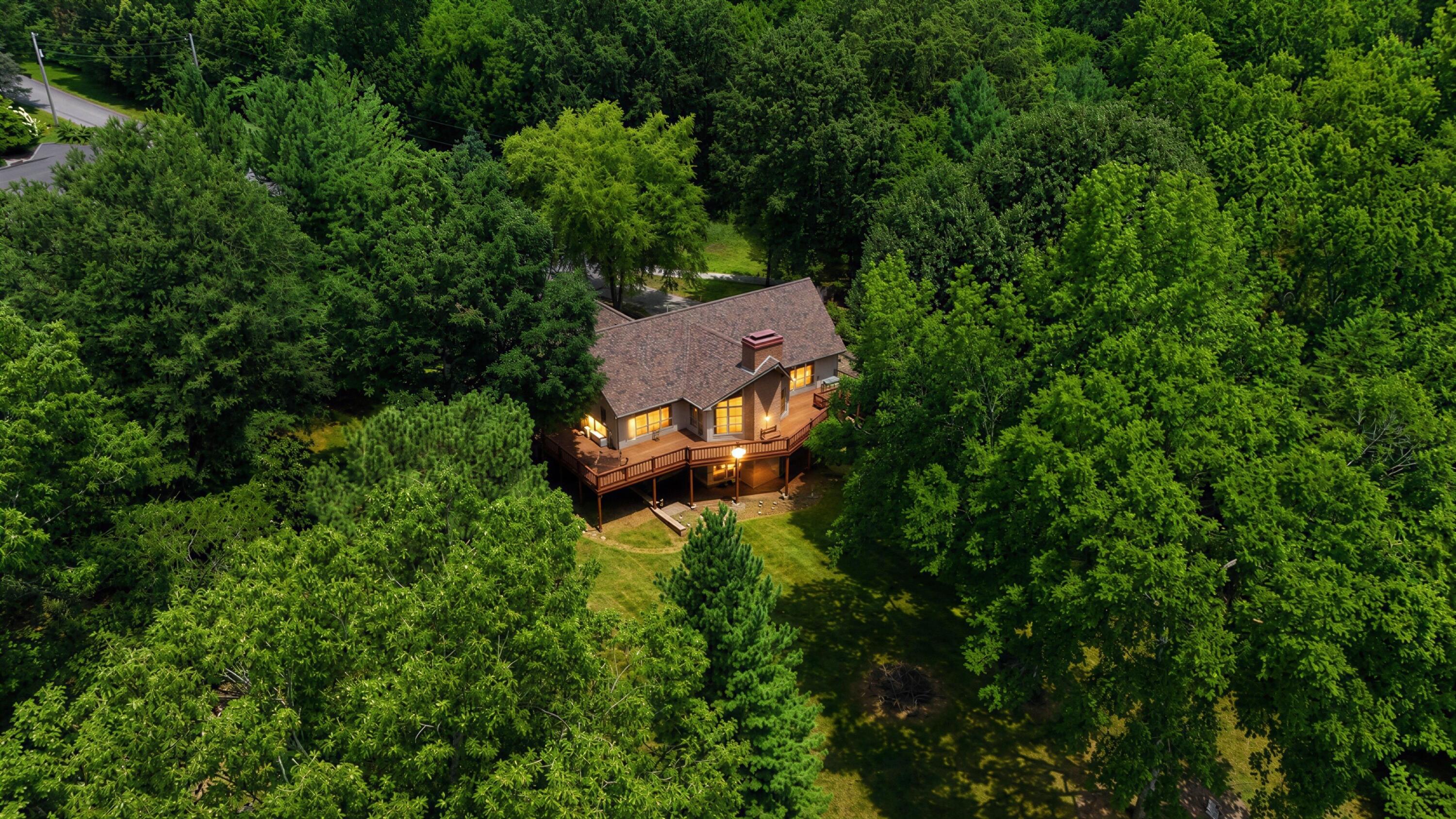 897 Summit Point