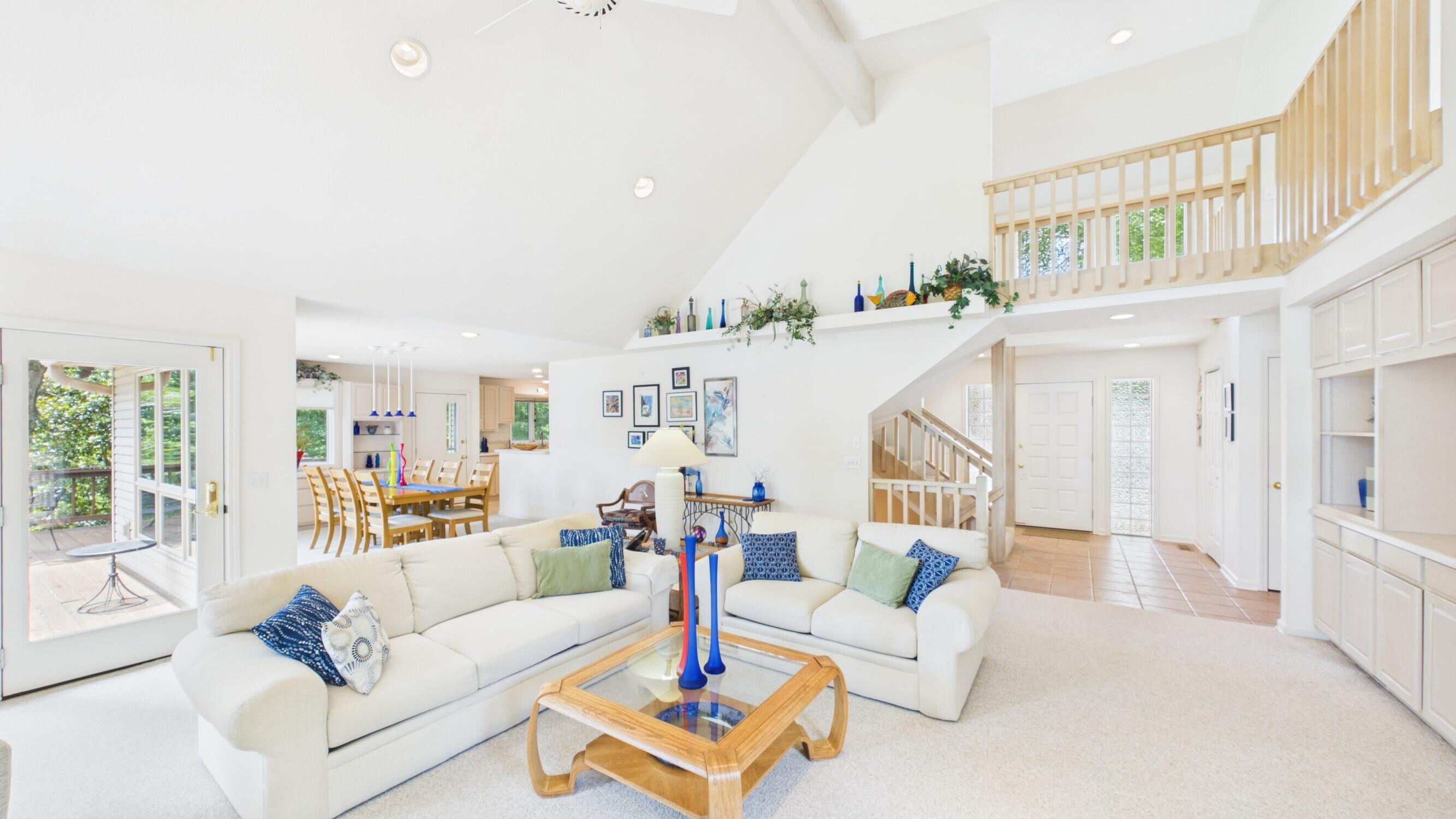 897 Summit Point