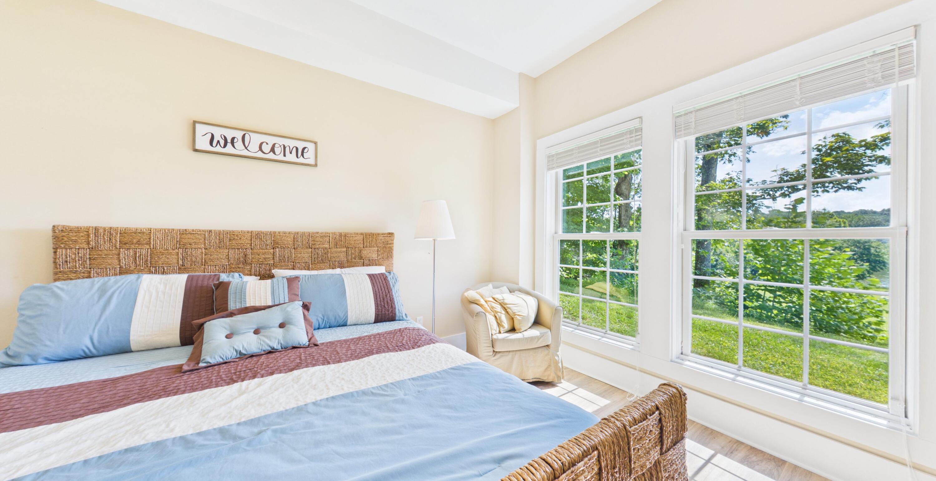 295 Kipling Circle
