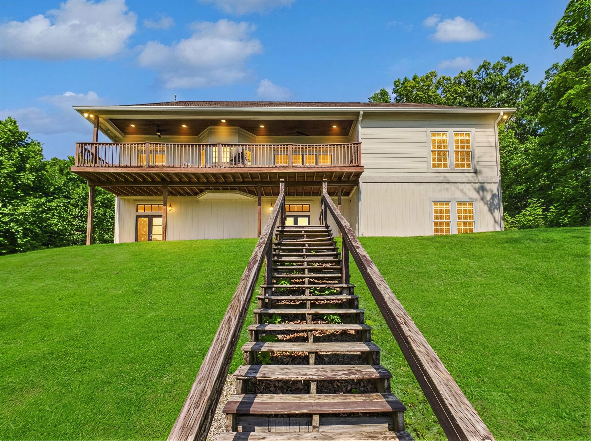 295 Kipling Circle