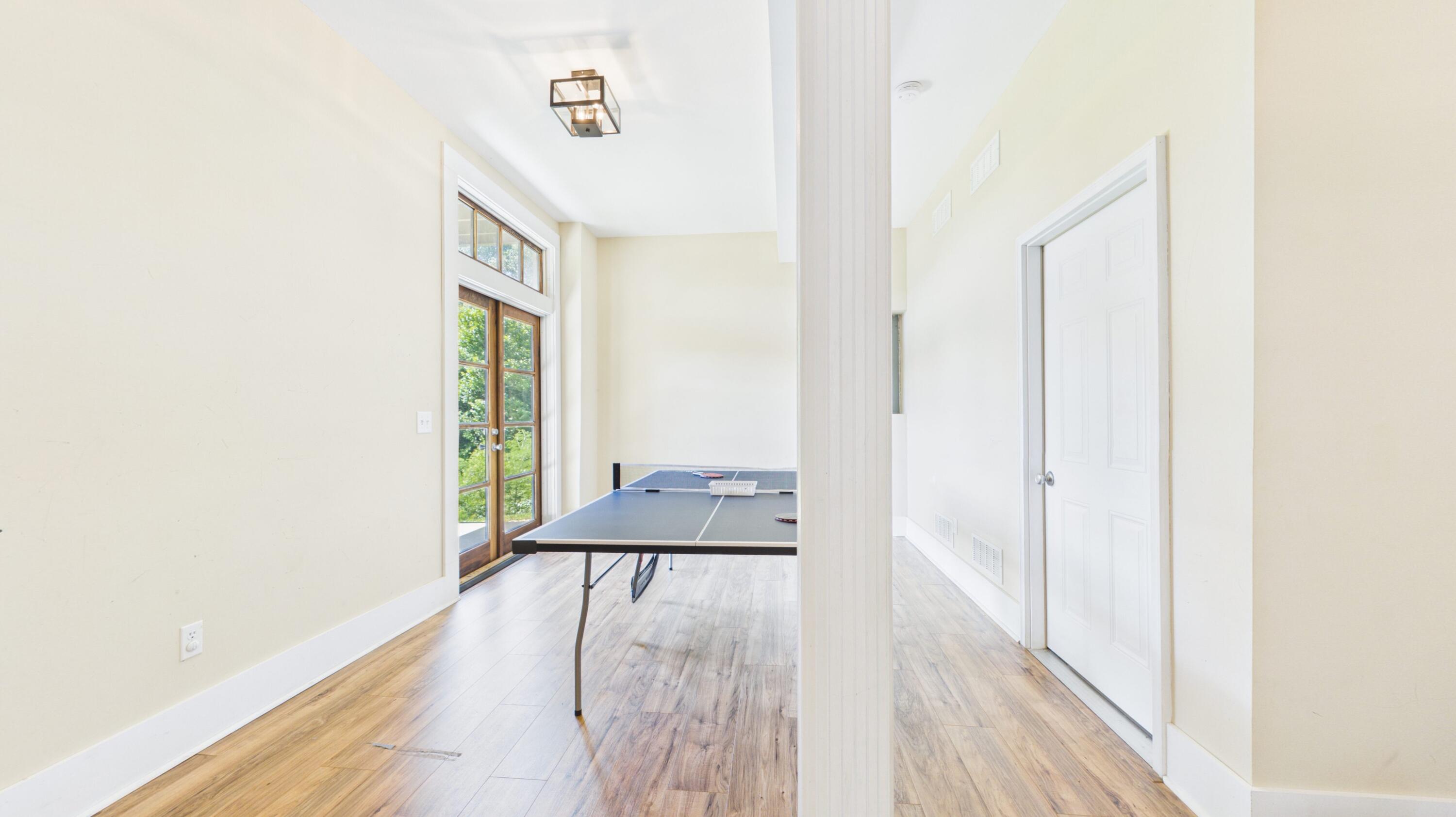 295 Kipling Circle