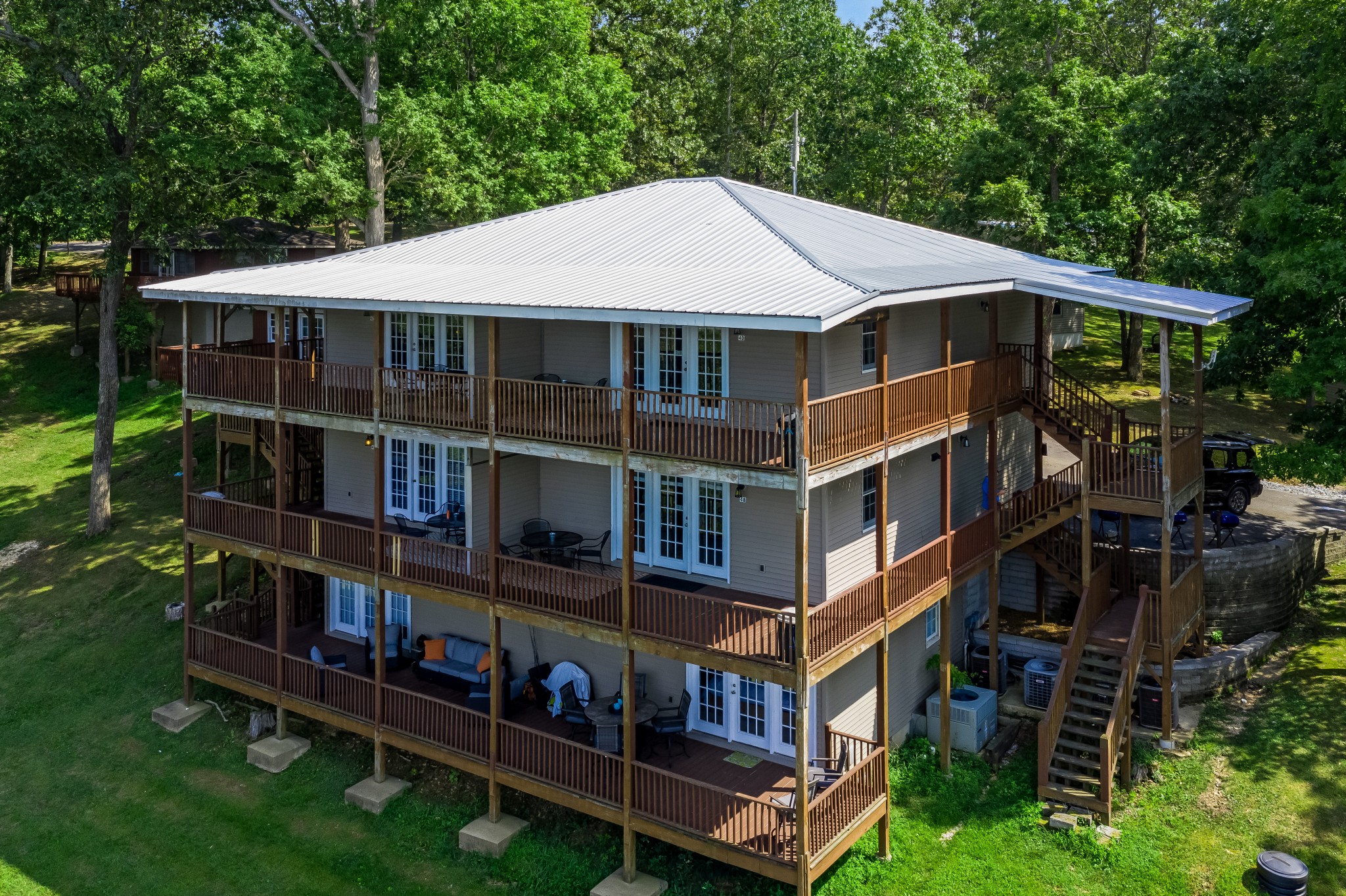 1024 Paradise Dr Unit: 4 E