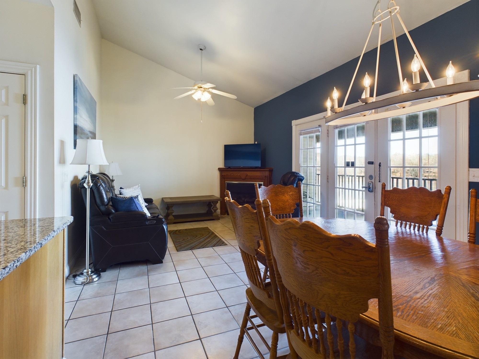 1024 Paradise Dr Unit: 4 E