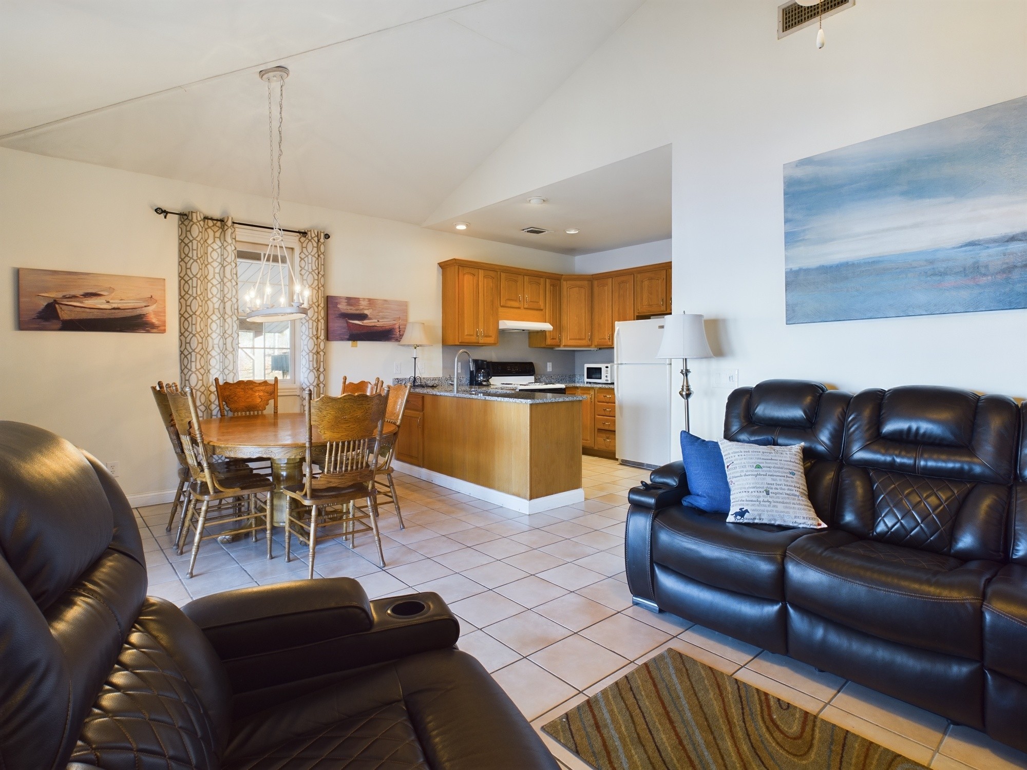 1024 Paradise Dr Unit: 4 E