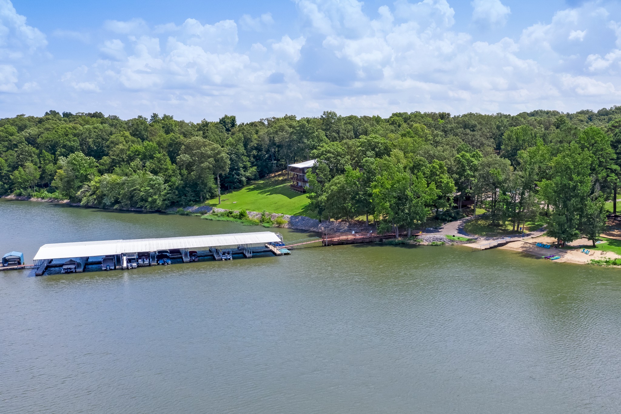 1024 Paradise Dr Unit: 4 E