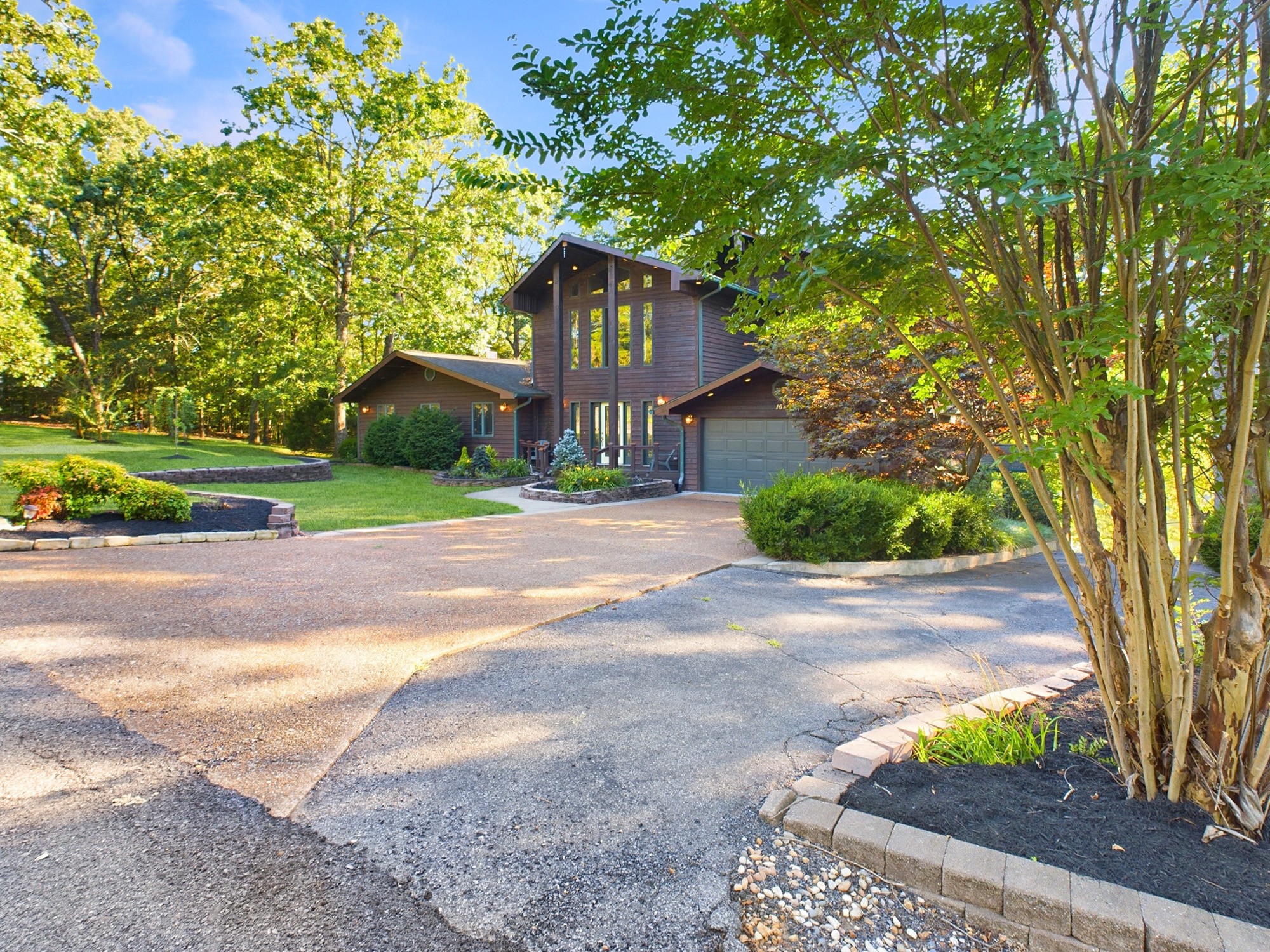 1621 Shoemaker Rd