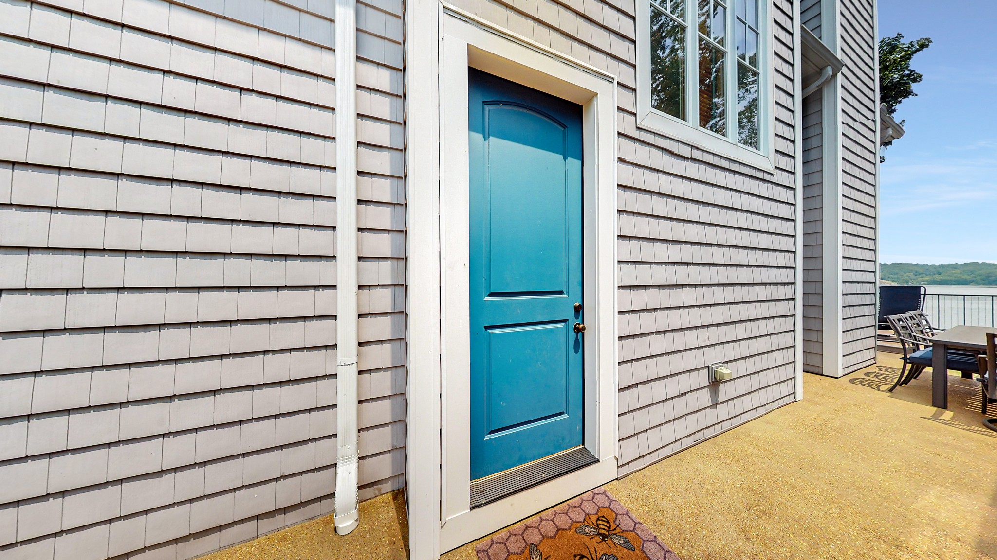 498 Skyline Dr