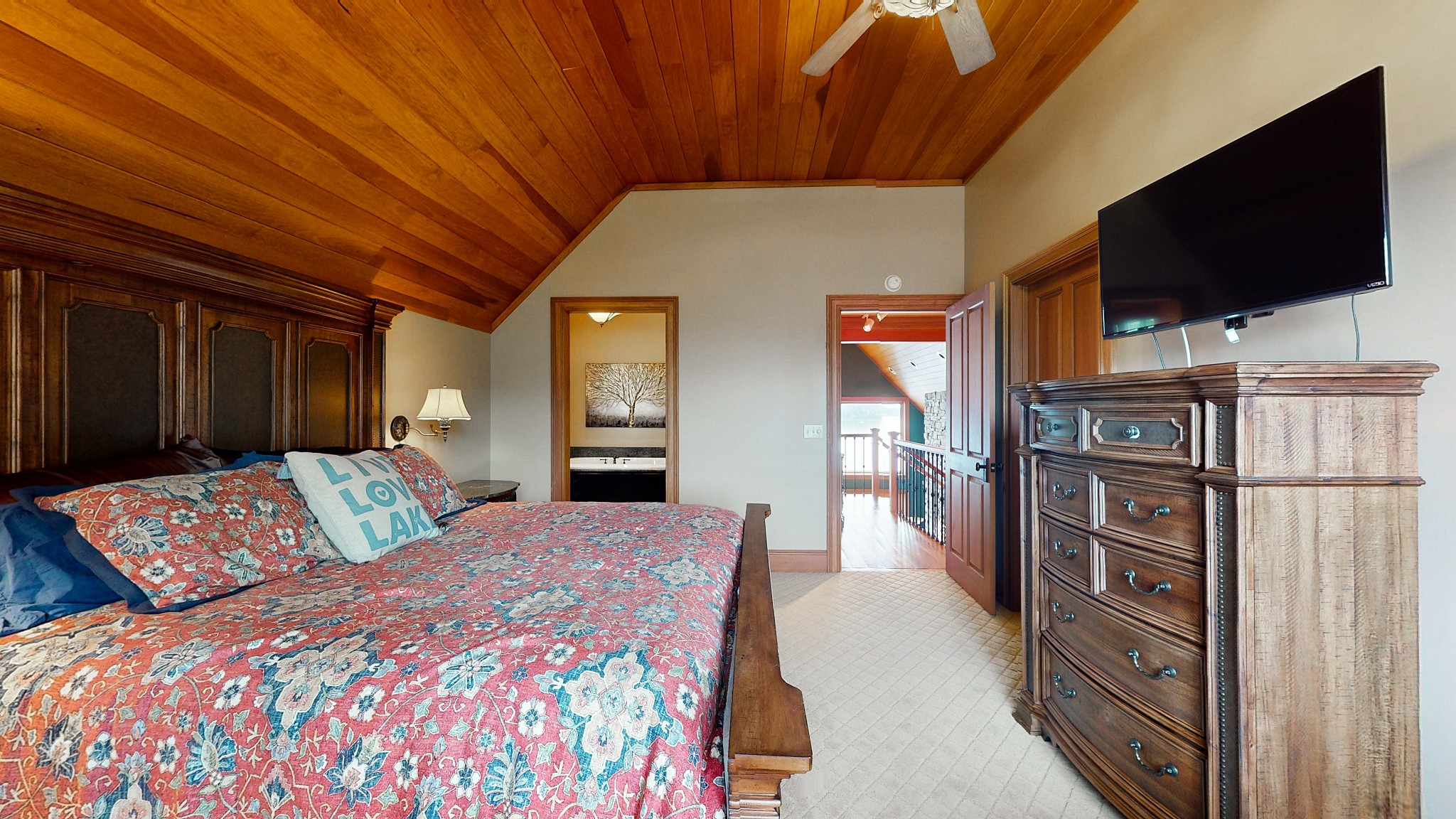 498 Skyline Dr