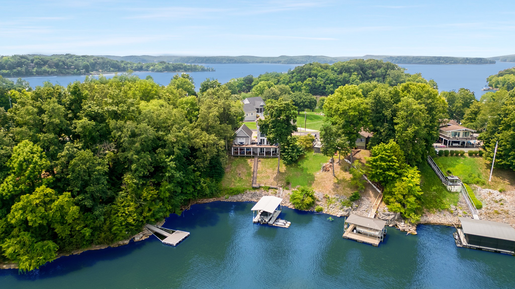 498 Skyline Dr