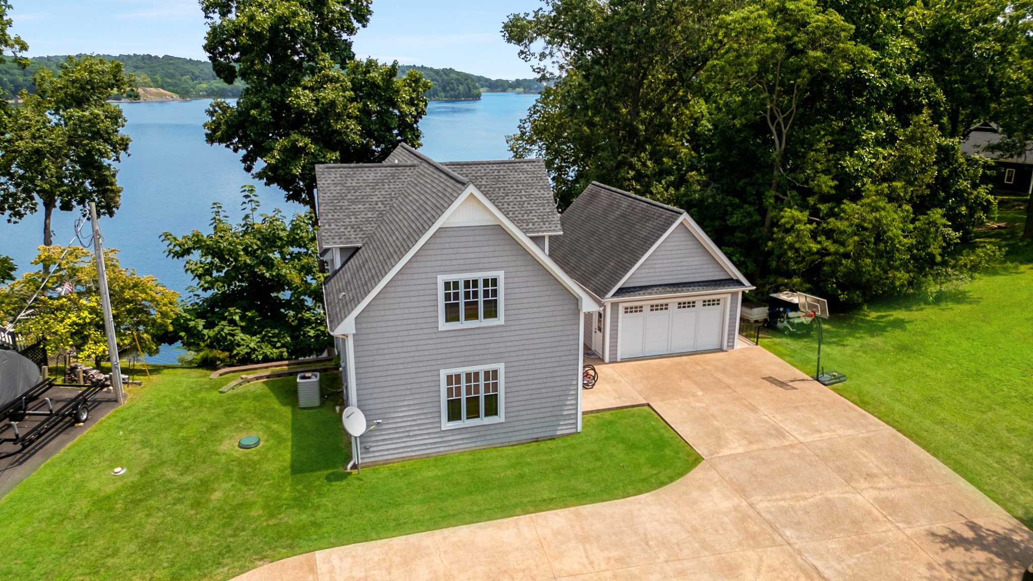 498 Skyline Dr