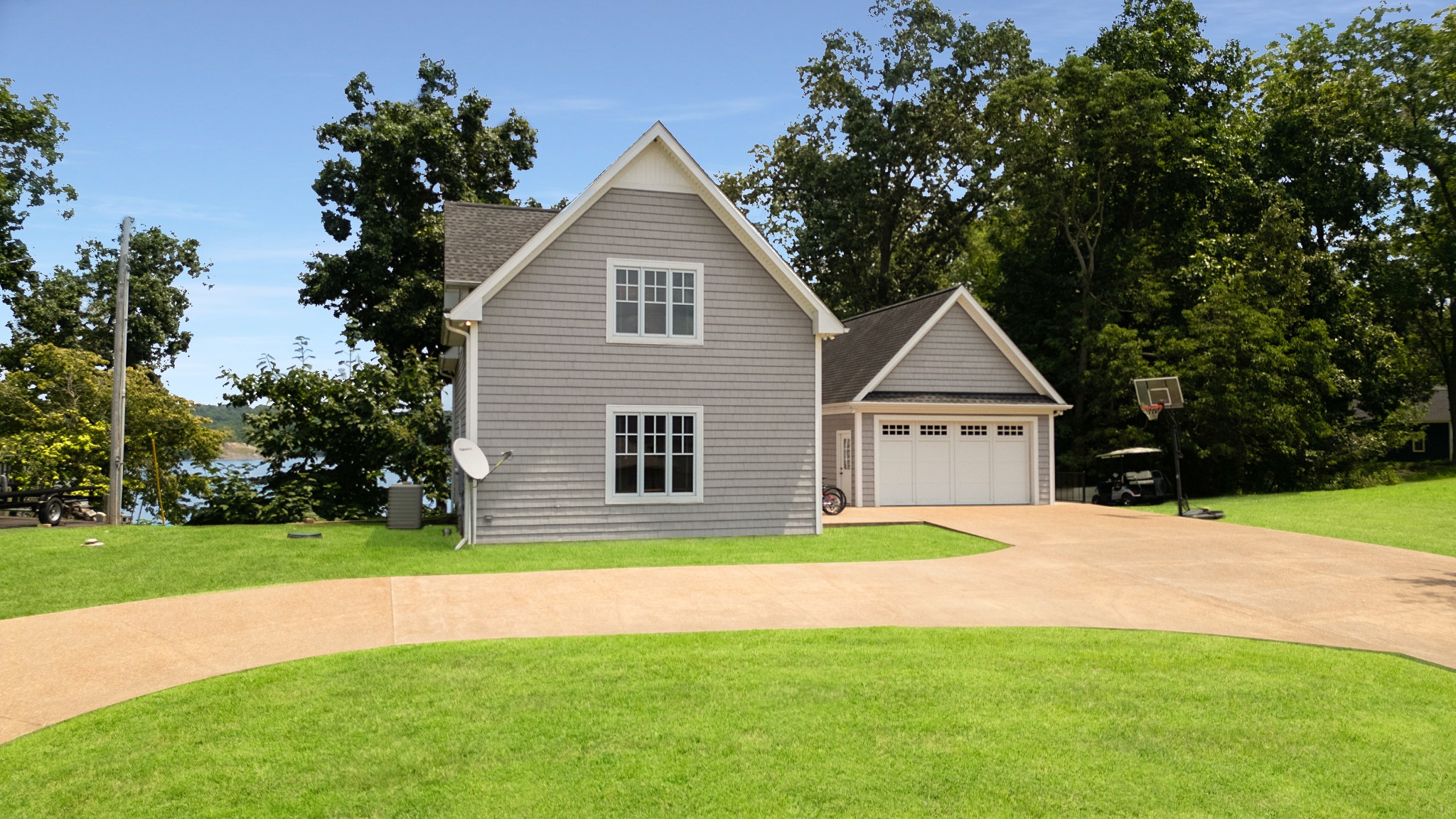 498 Skyline Dr
