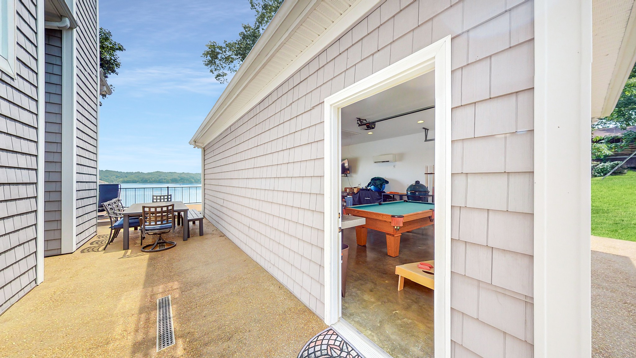 498 Skyline Dr