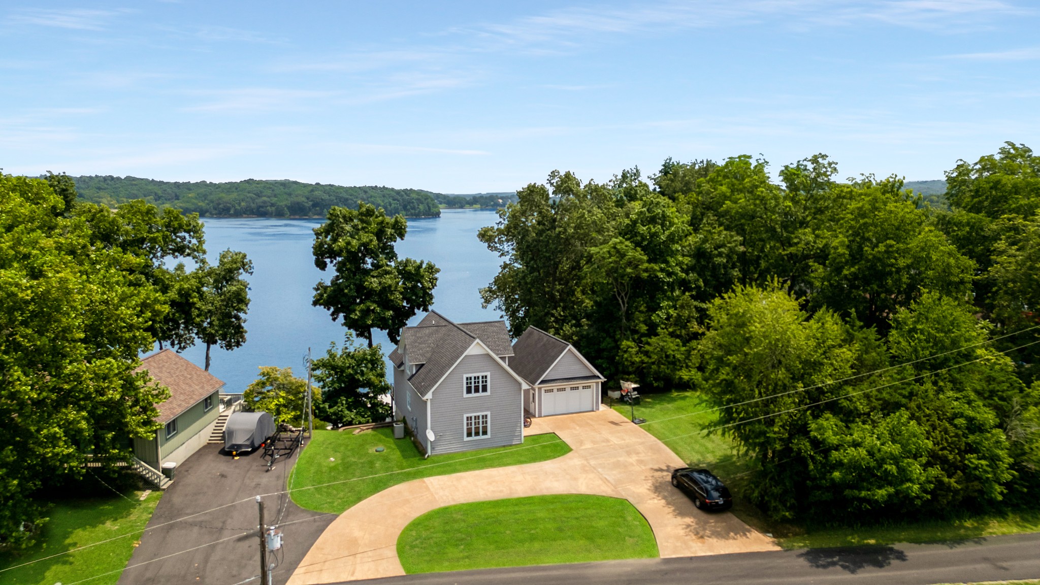 498 Skyline Dr