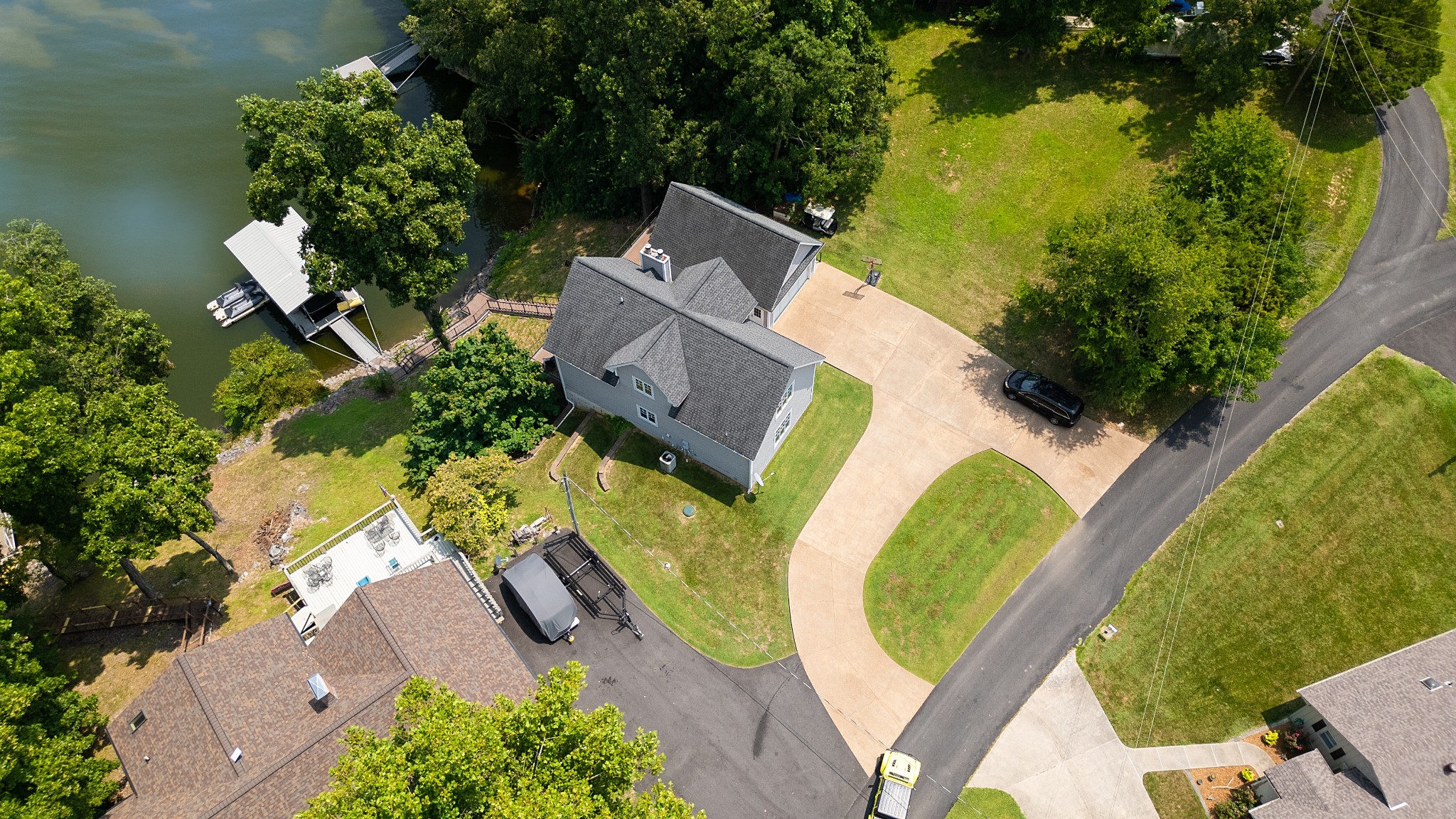 498 Skyline Dr