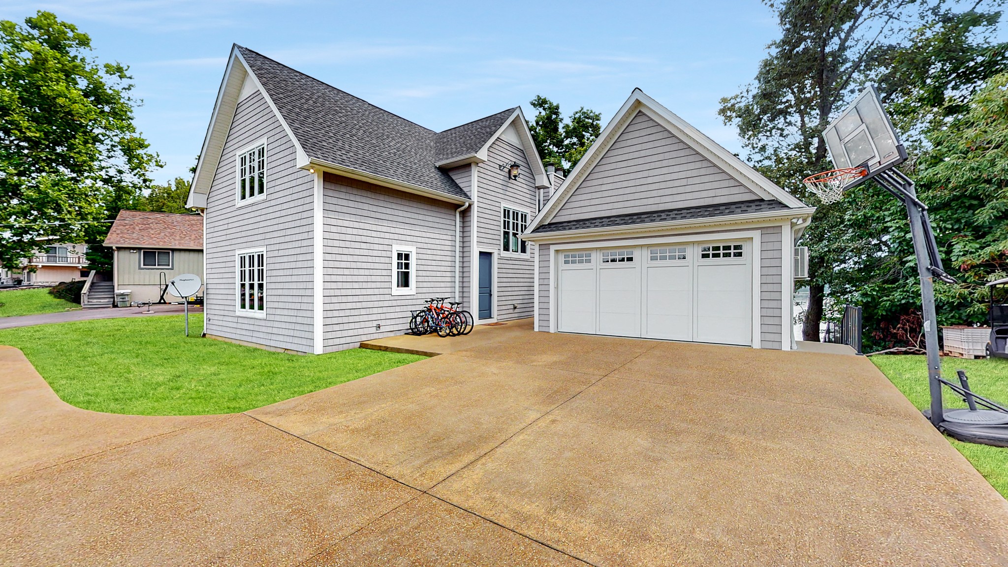 498 Skyline Dr