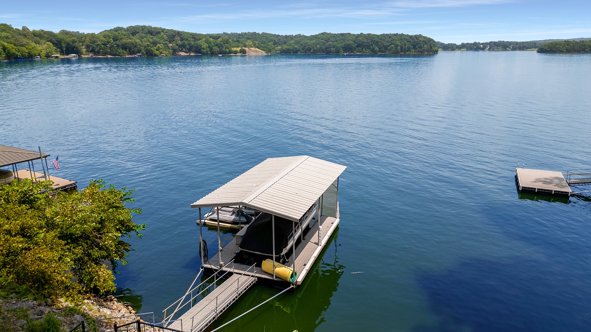 498 Skyline Dr