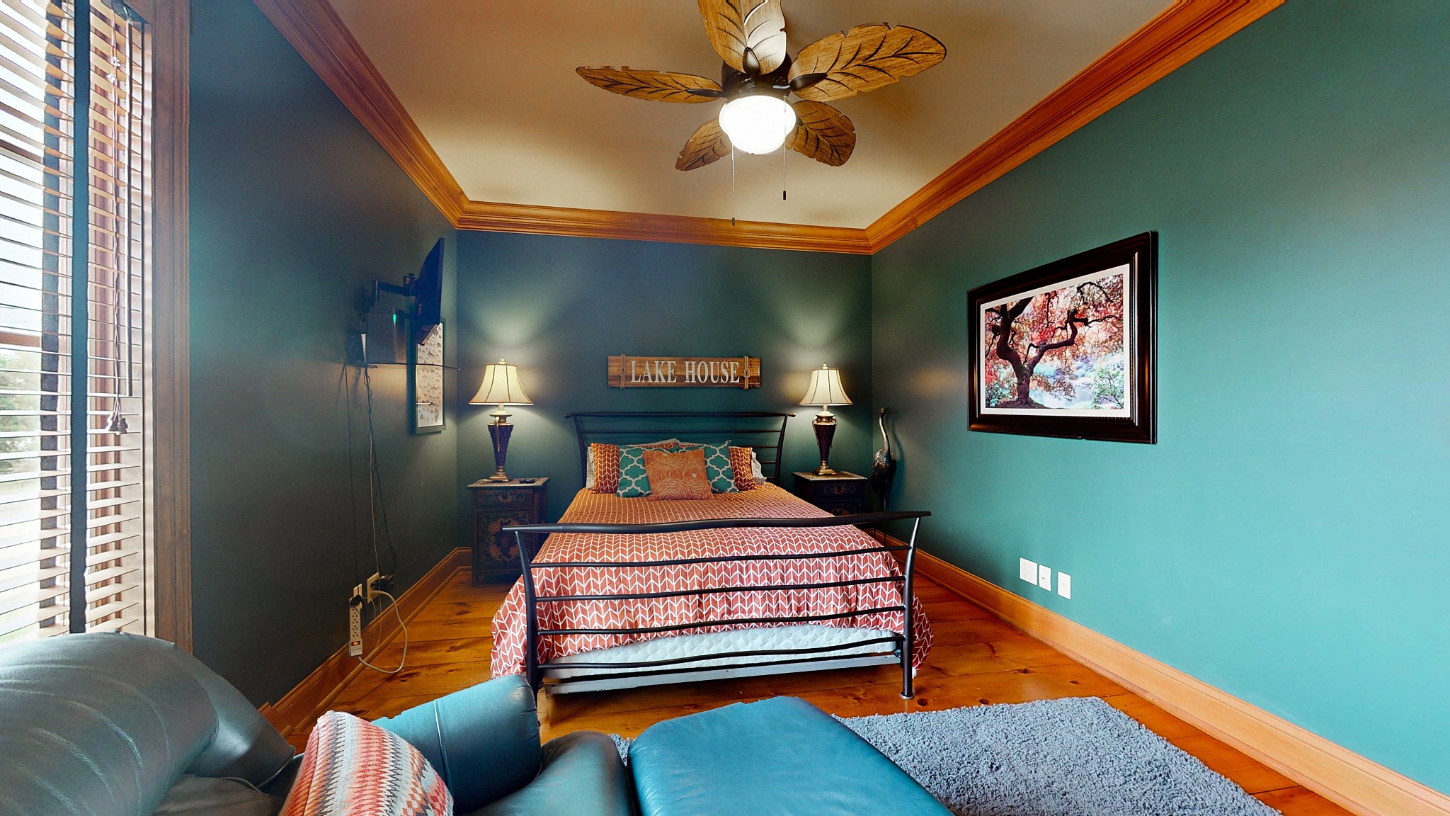 498 Skyline Dr