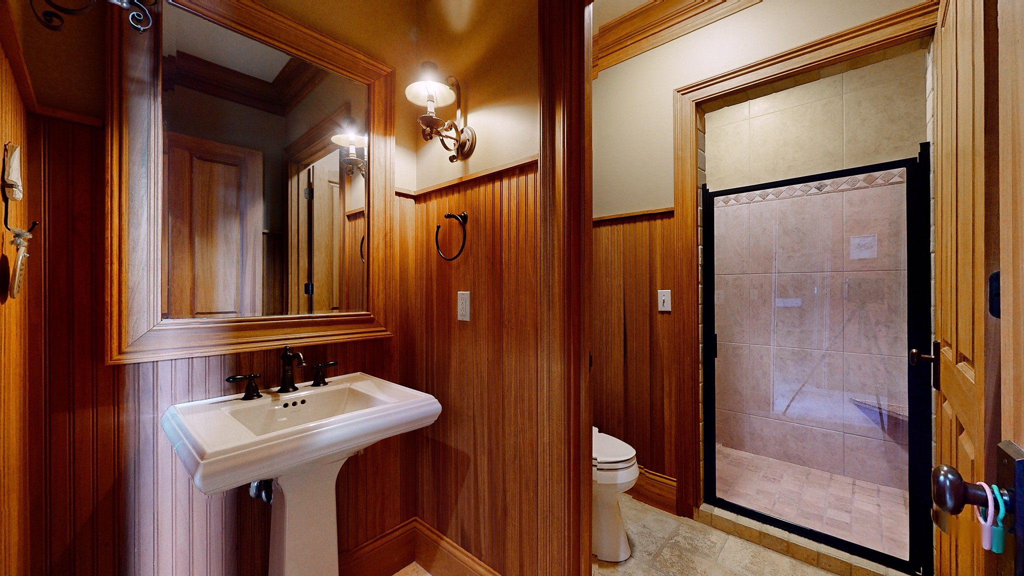 498 Skyline Dr