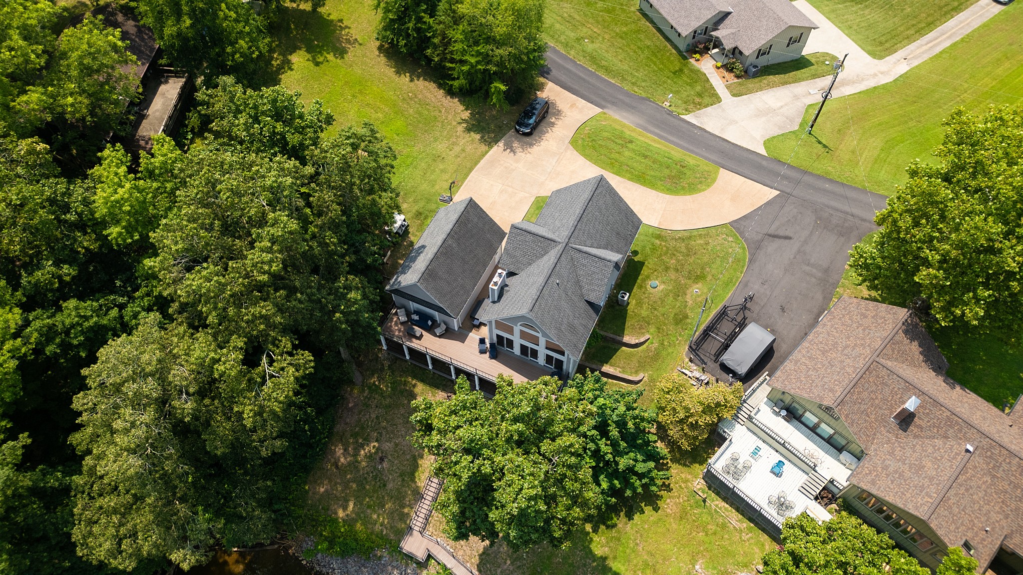 498 Skyline Dr