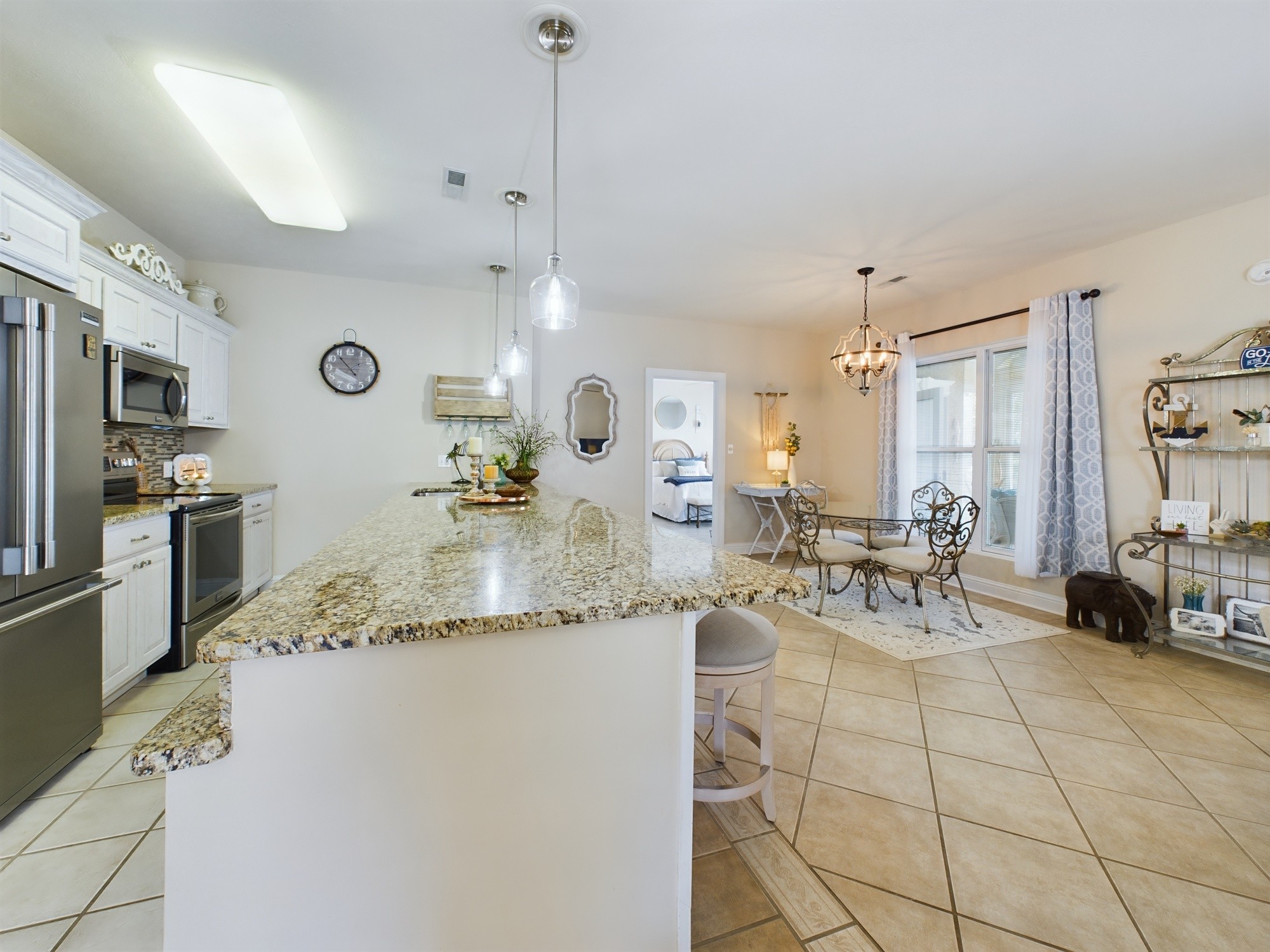 618 Moon Bay Dr Unit: 6