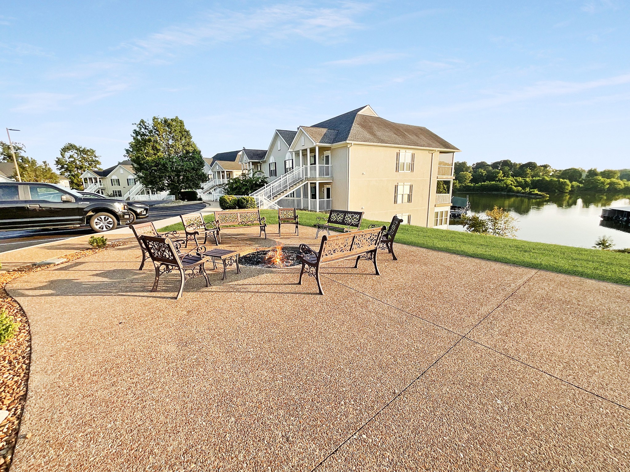 618 Moon Bay Dr Unit: 6