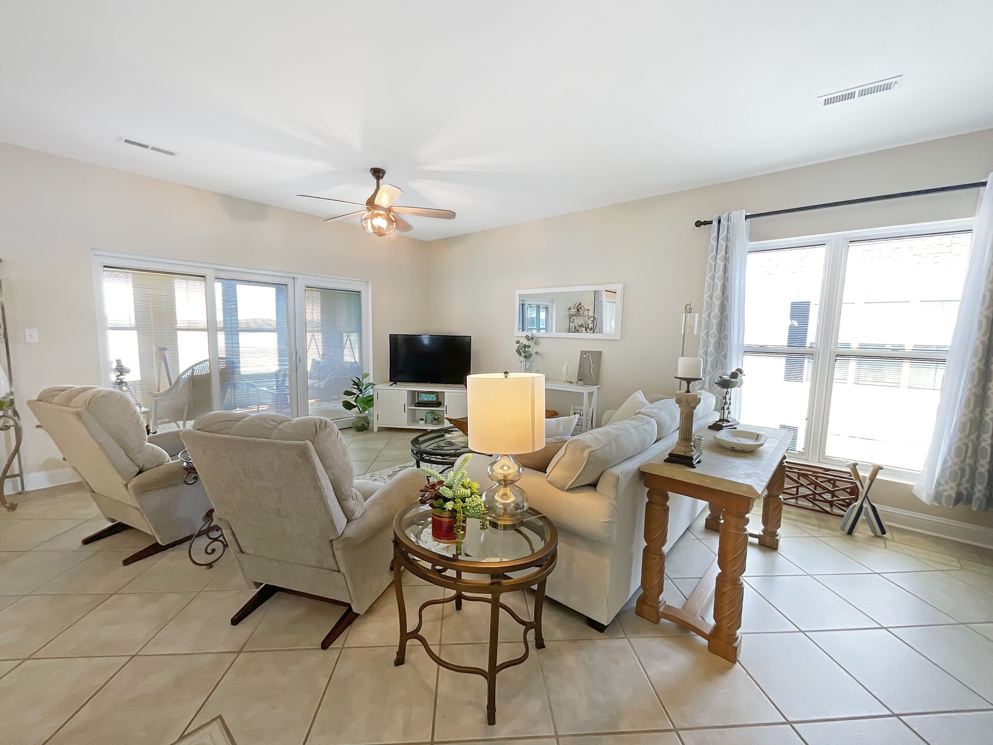 618 Moon Bay Dr Unit: 6