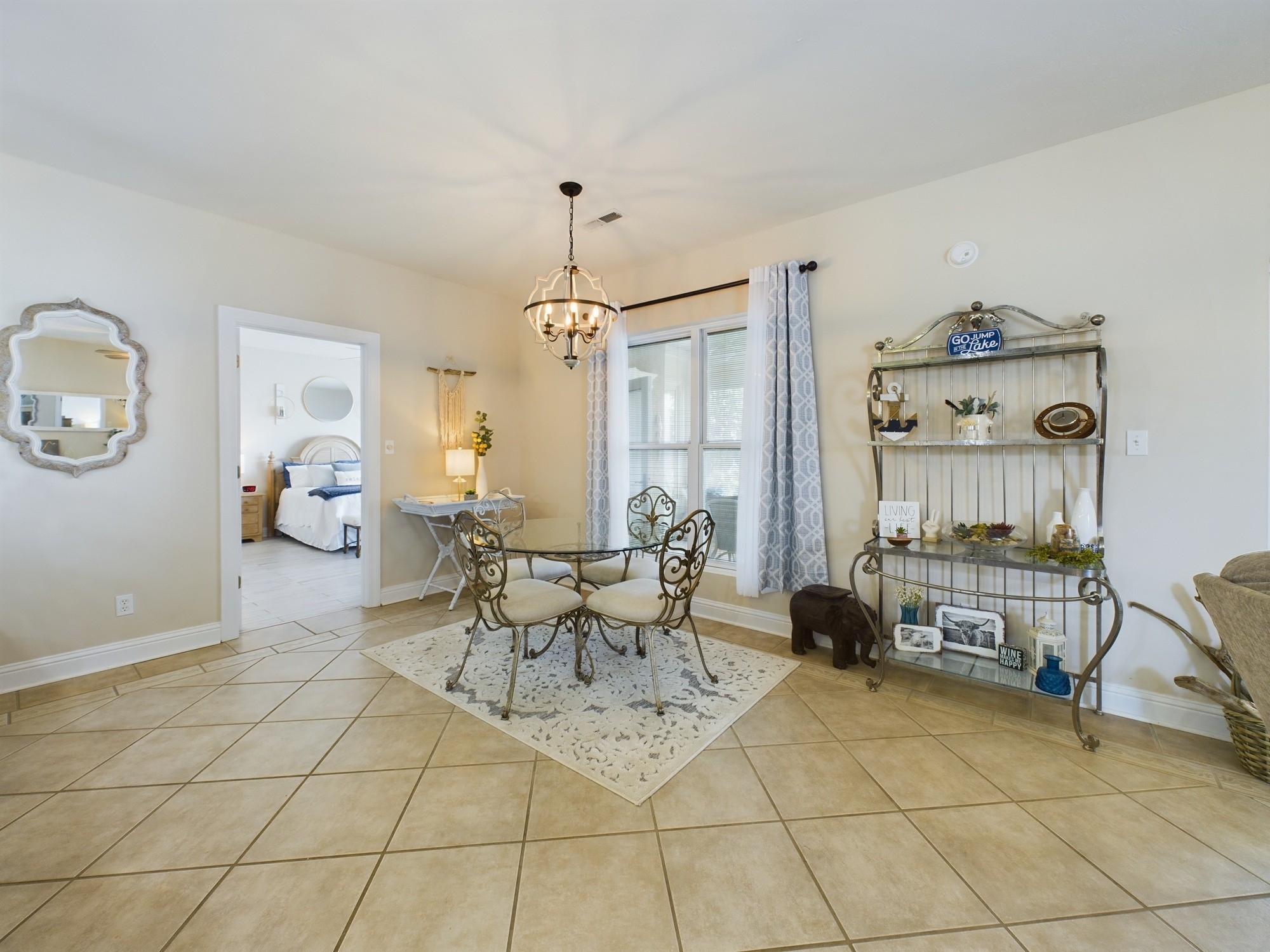 618 Moon Bay Dr Unit: 6